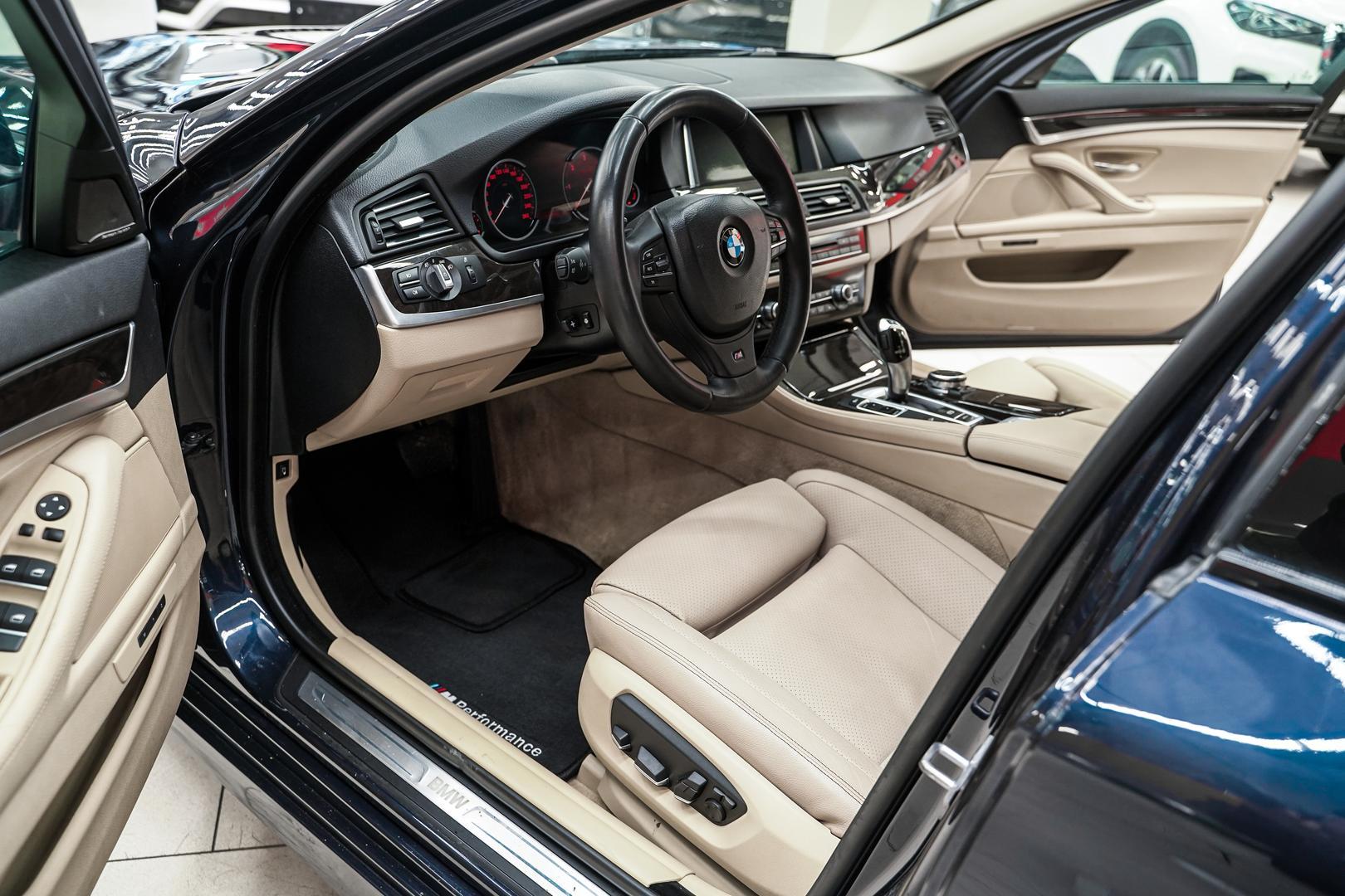 BMW 5 серии 2014, синий, ДЦ Орехово