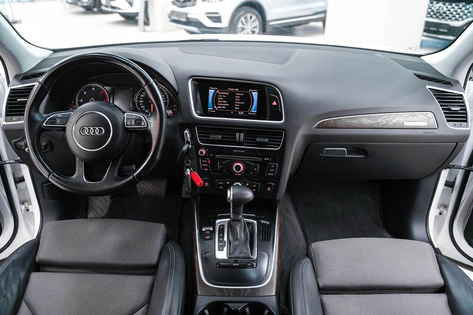 Audi Q5 2015, белый, ДЦ Орехово