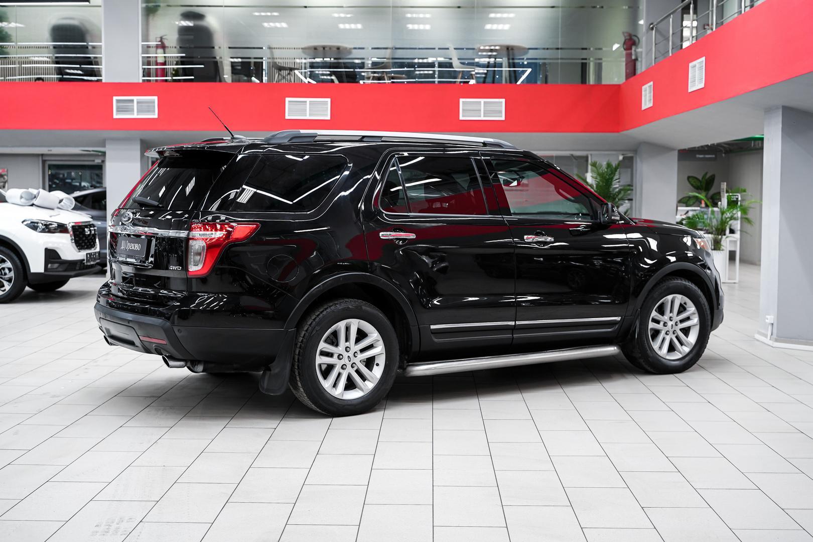 Ford Explorer 2013, черный, ДЦ Орехово