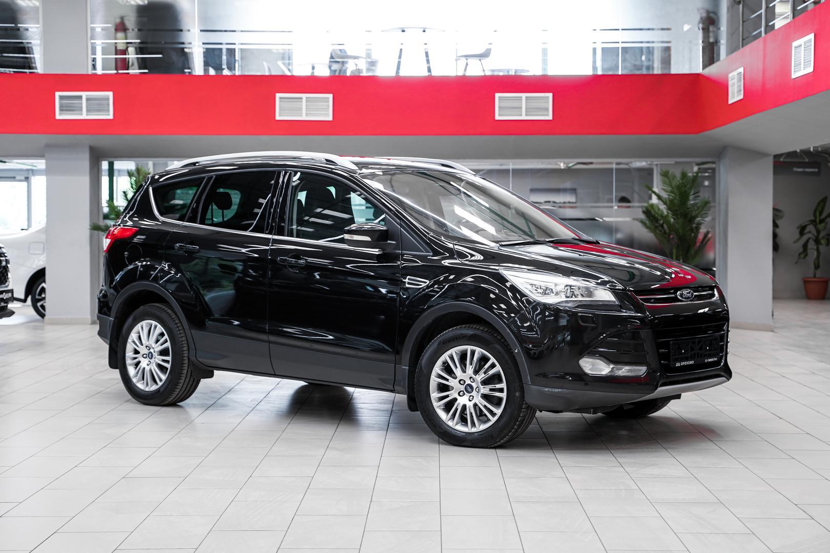 Ford Kuga 2015, черный, ДЦ Орехово