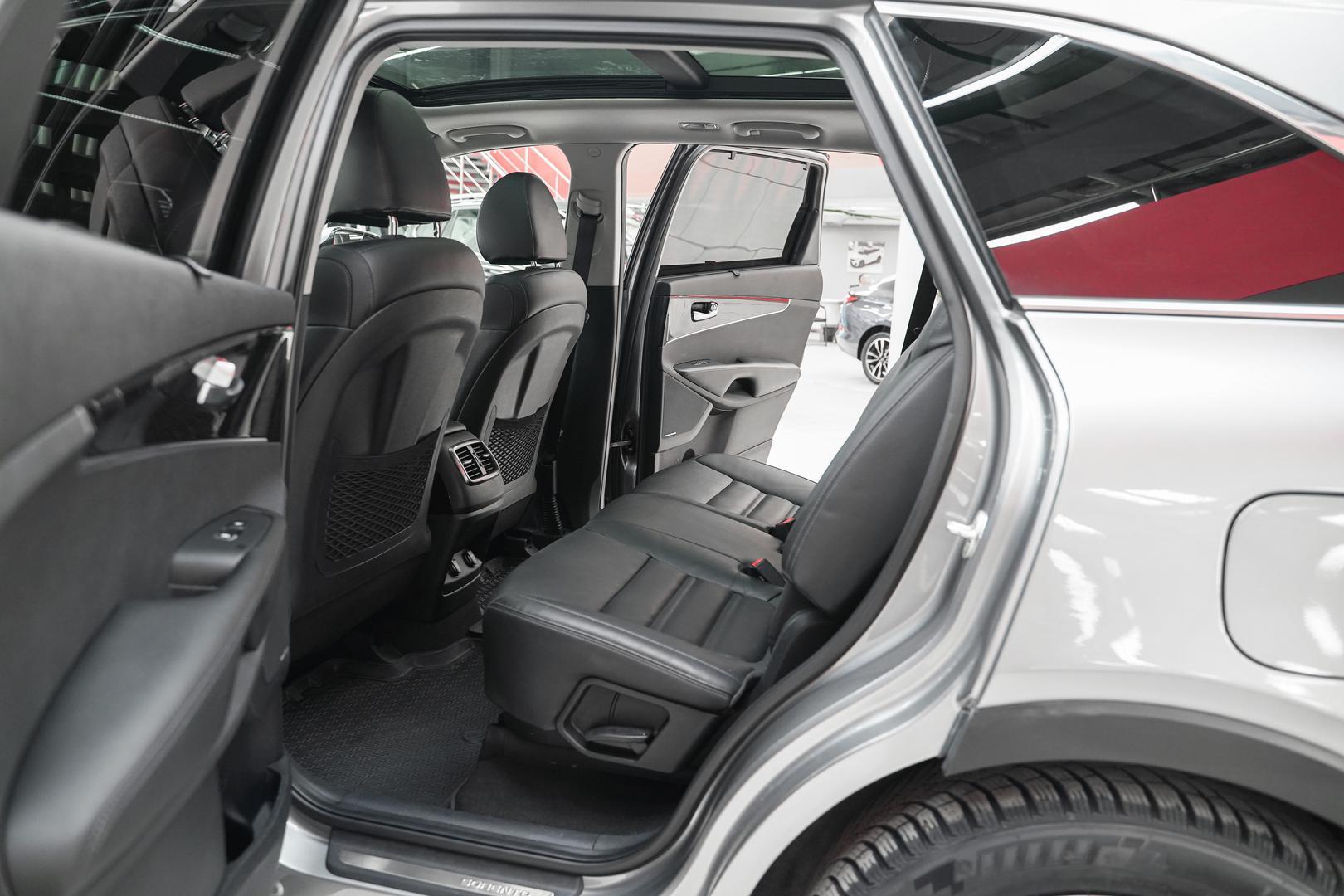 Kia Sorento 2018, серый, ДЦ Орехово