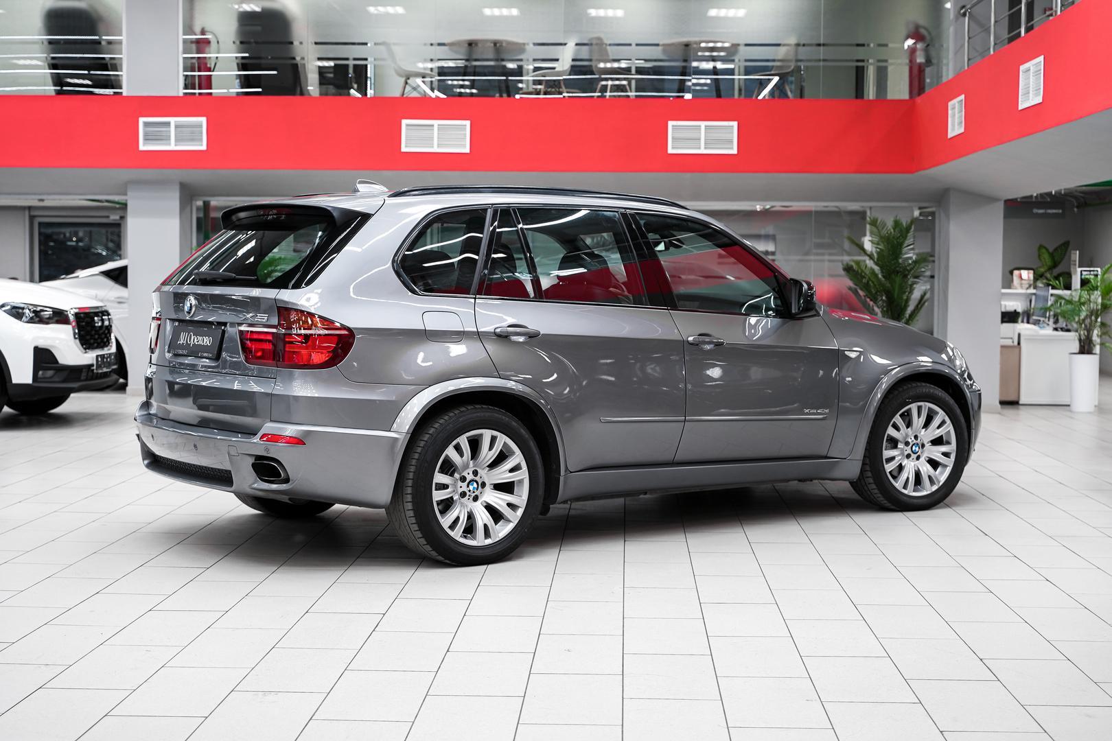 BMW X5 2011, серый, ДЦ Орехово