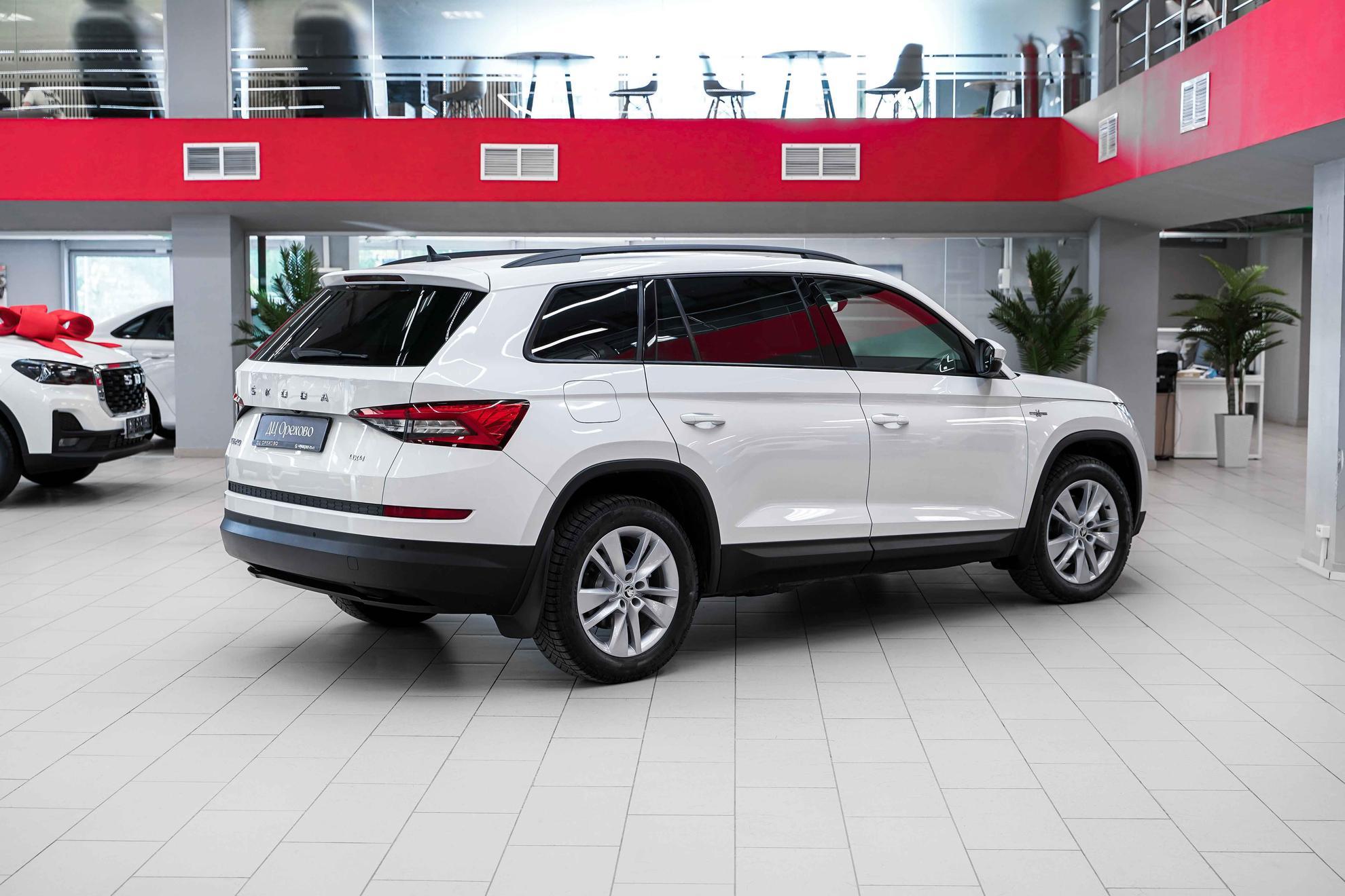 Skoda Kodiaq 2020, белый, ДЦ Орехово