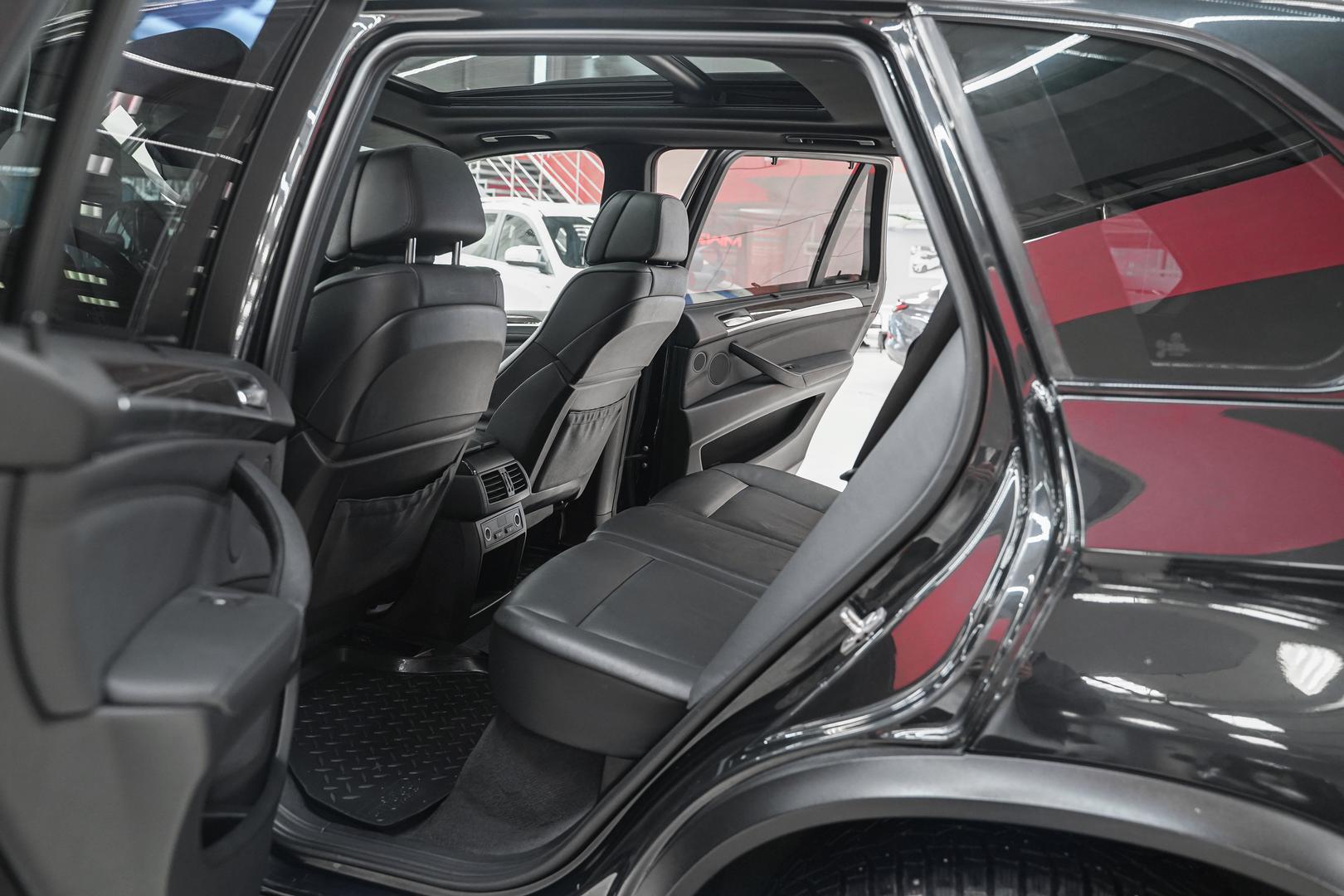 BMW X5 2011, черный, ДЦ Орехово