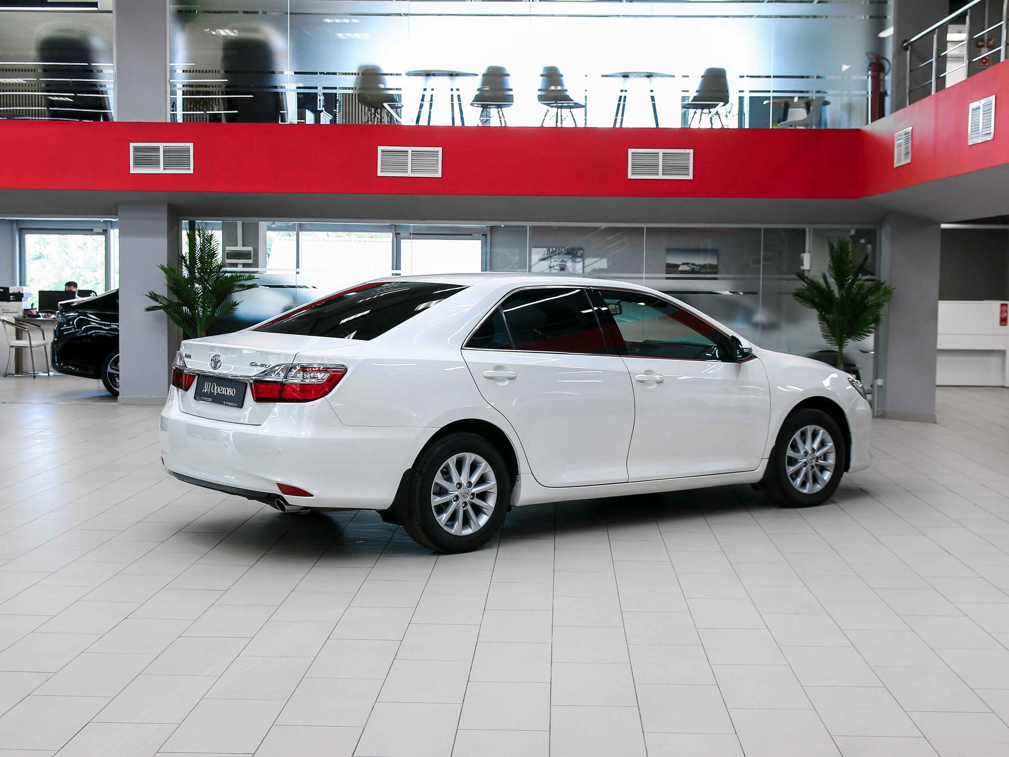 Toyota Camry 2016, белый, ДЦ Орехово