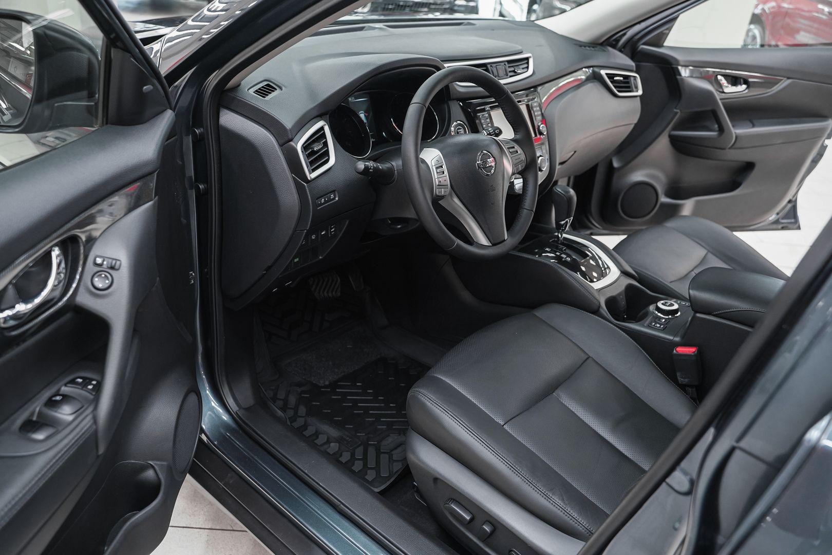 Nissan X-Trail 2015, синий, ДЦ Орехово