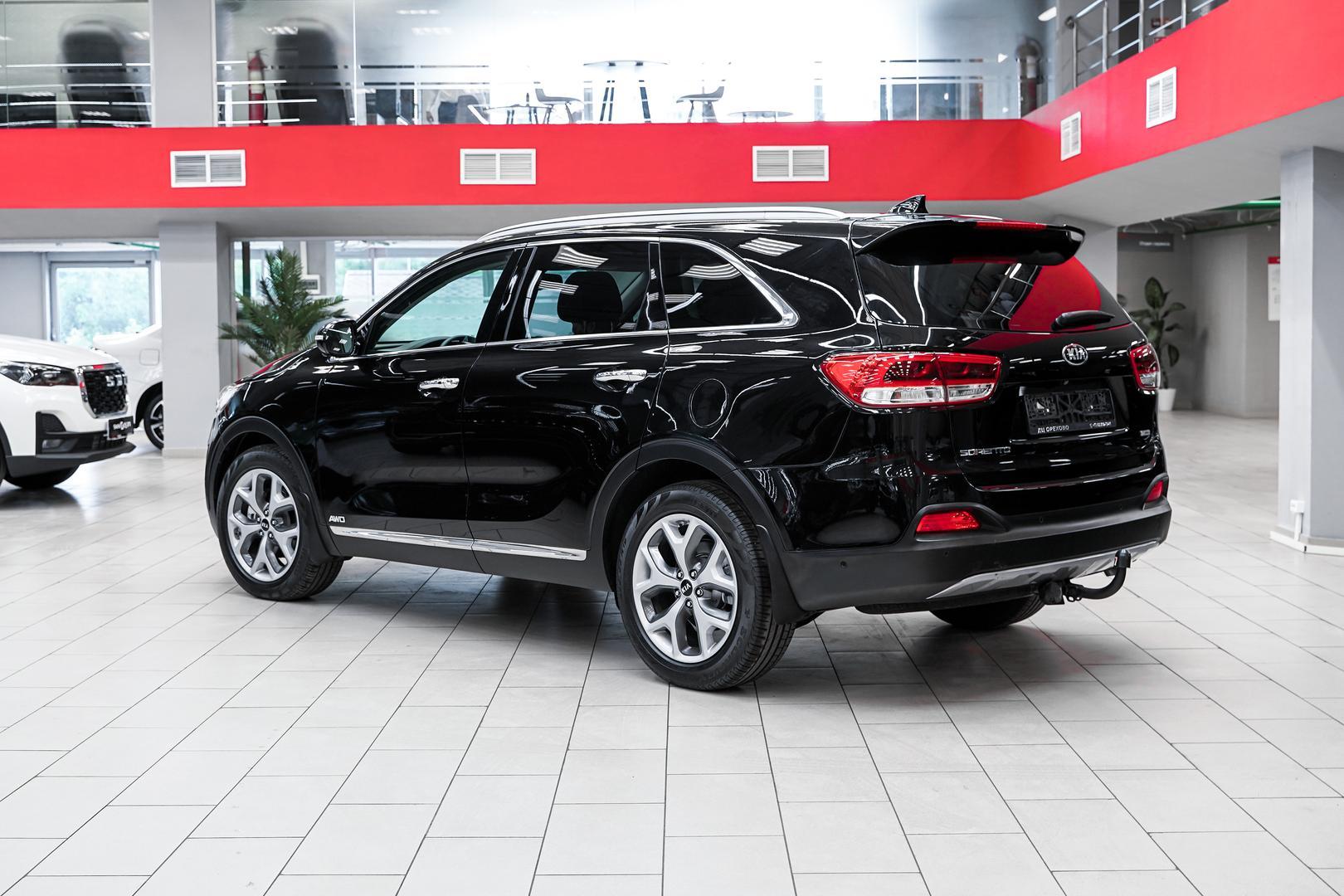 Kia Sorento 2015, черный, ДЦ Орехово
