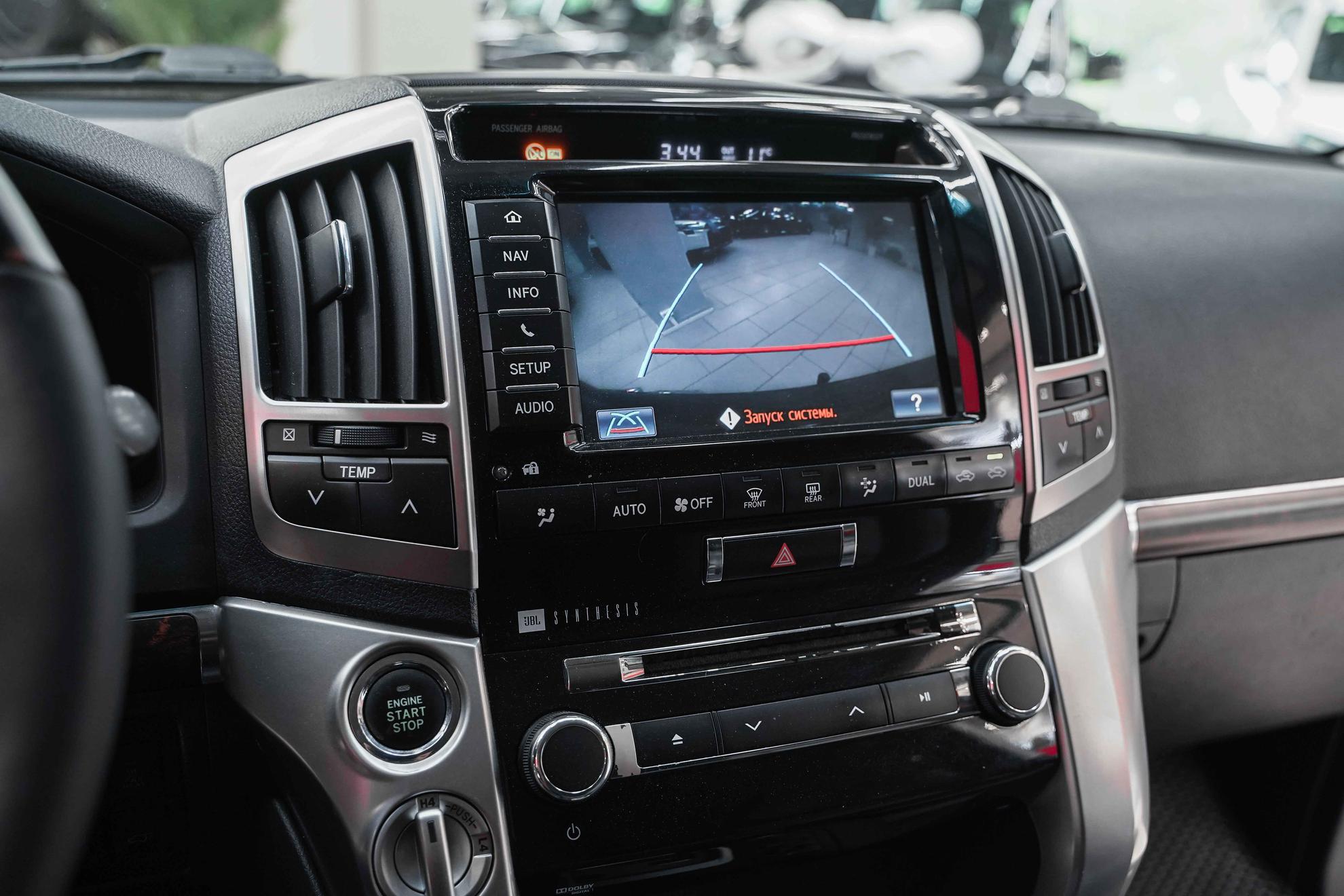 Toyota Land Cruiser 2014, черный, ДЦ Орехово