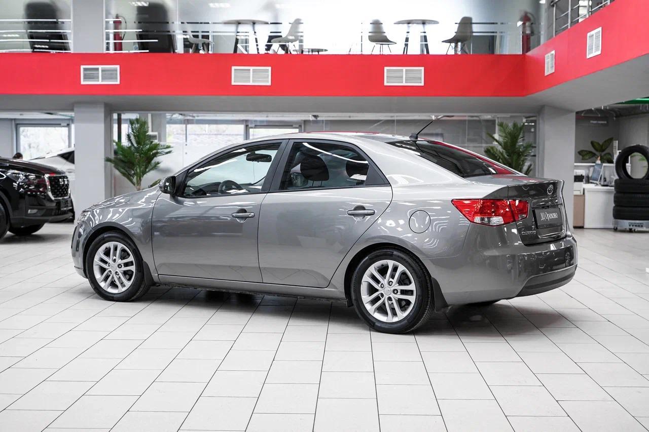 Kia Cerato 2011, серый, ДЦ Орехово