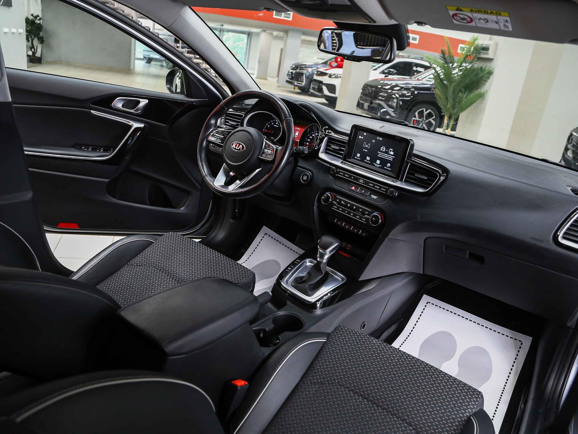 Kia Ceed 2019, серебряный, ДЦ Орехово