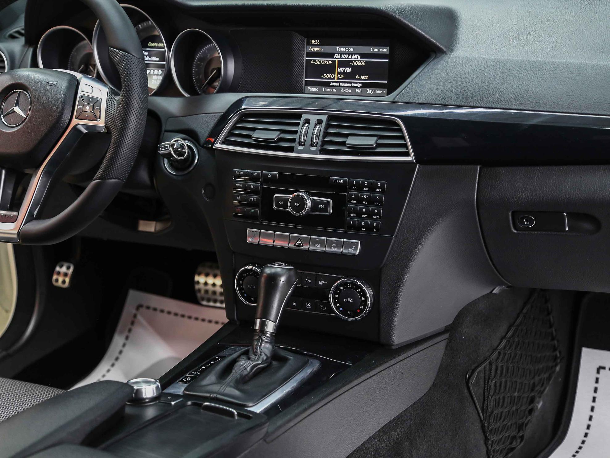 Mercedes-Benz C-Класс 2012, белый, ДЦ Орехово