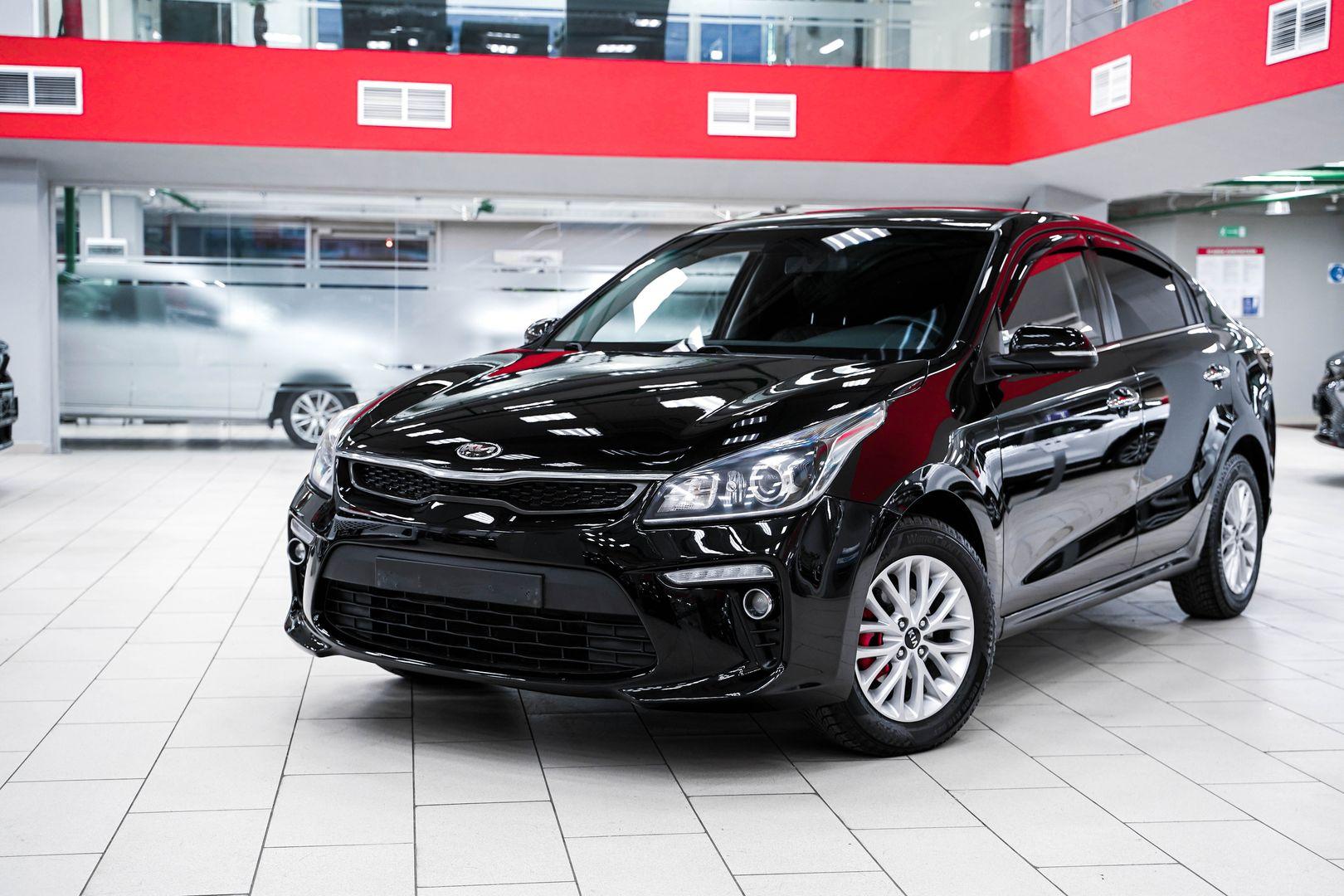 Kia Rio 2017, черный, ДЦ Орехово
