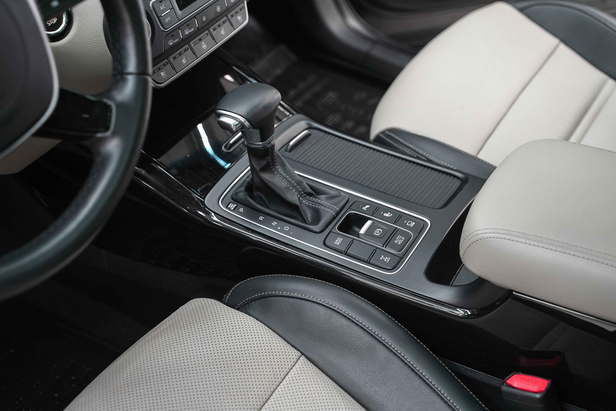 Kia Sorento 2018, серый, ДЦ Орехово