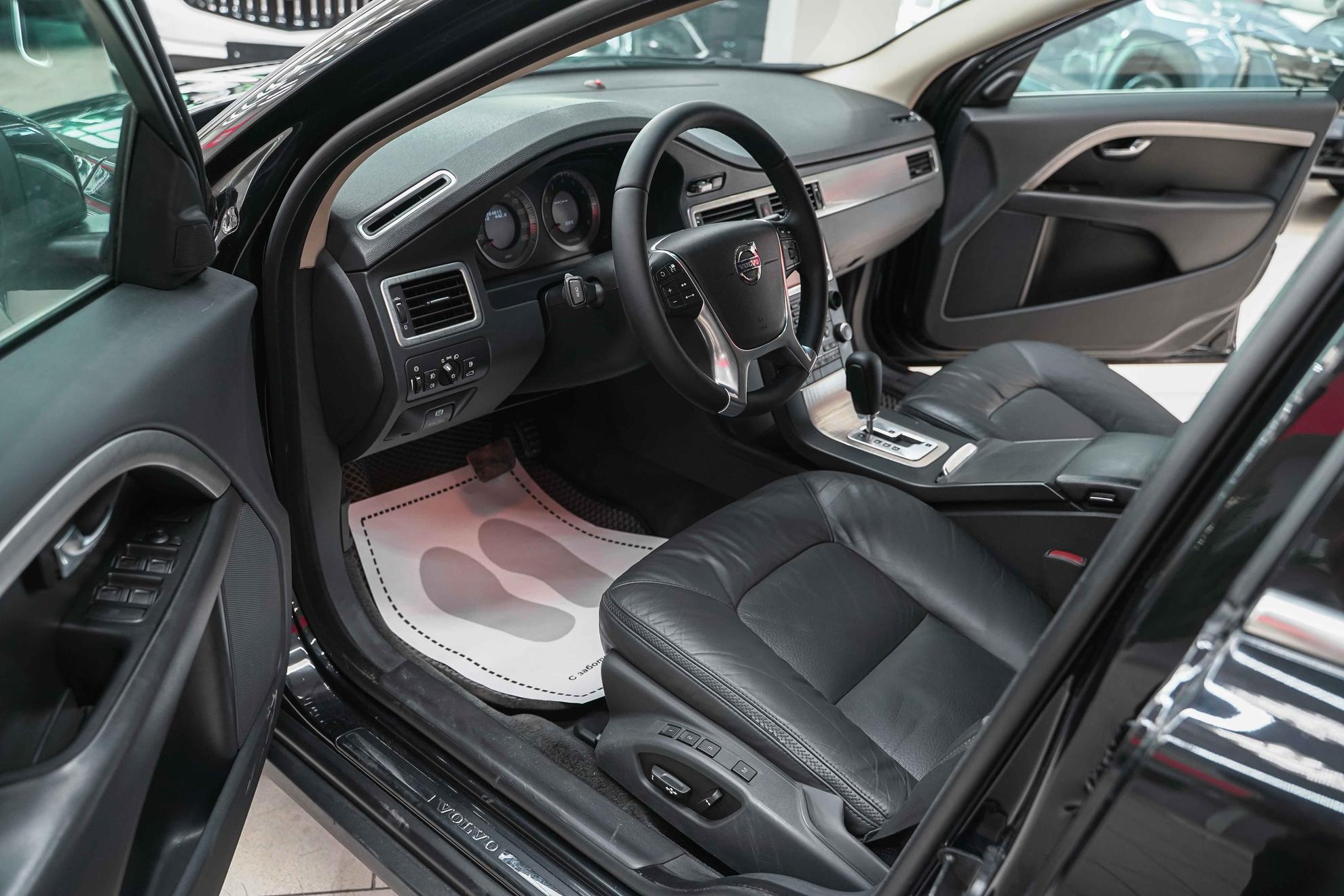 Volvo XC70 2008, черный, ДЦ Орехово