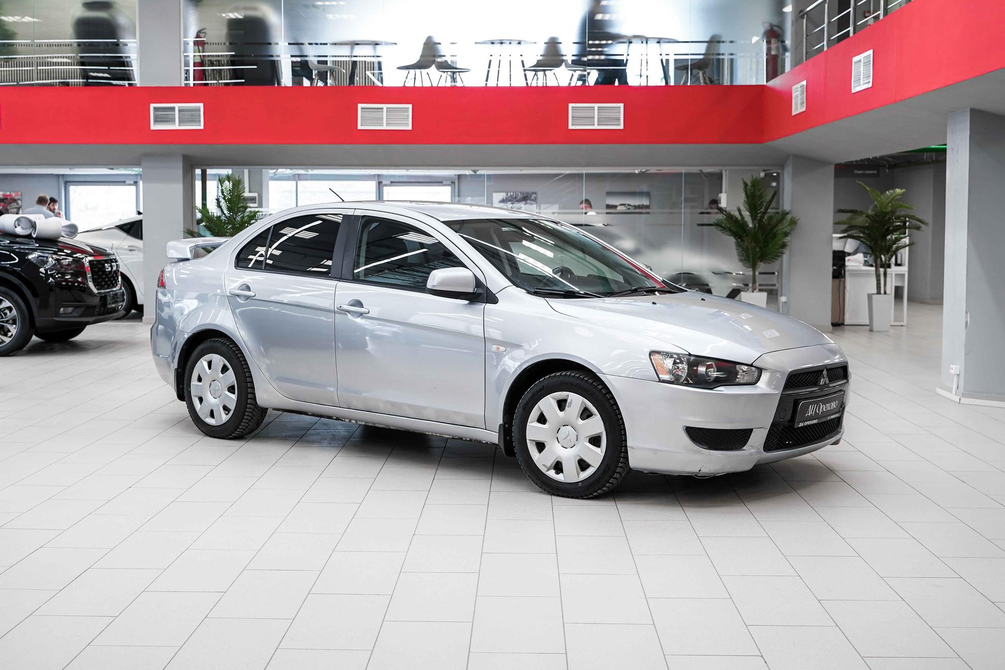 Mitsubishi Lancer 2010, серый, ДЦ Орехово