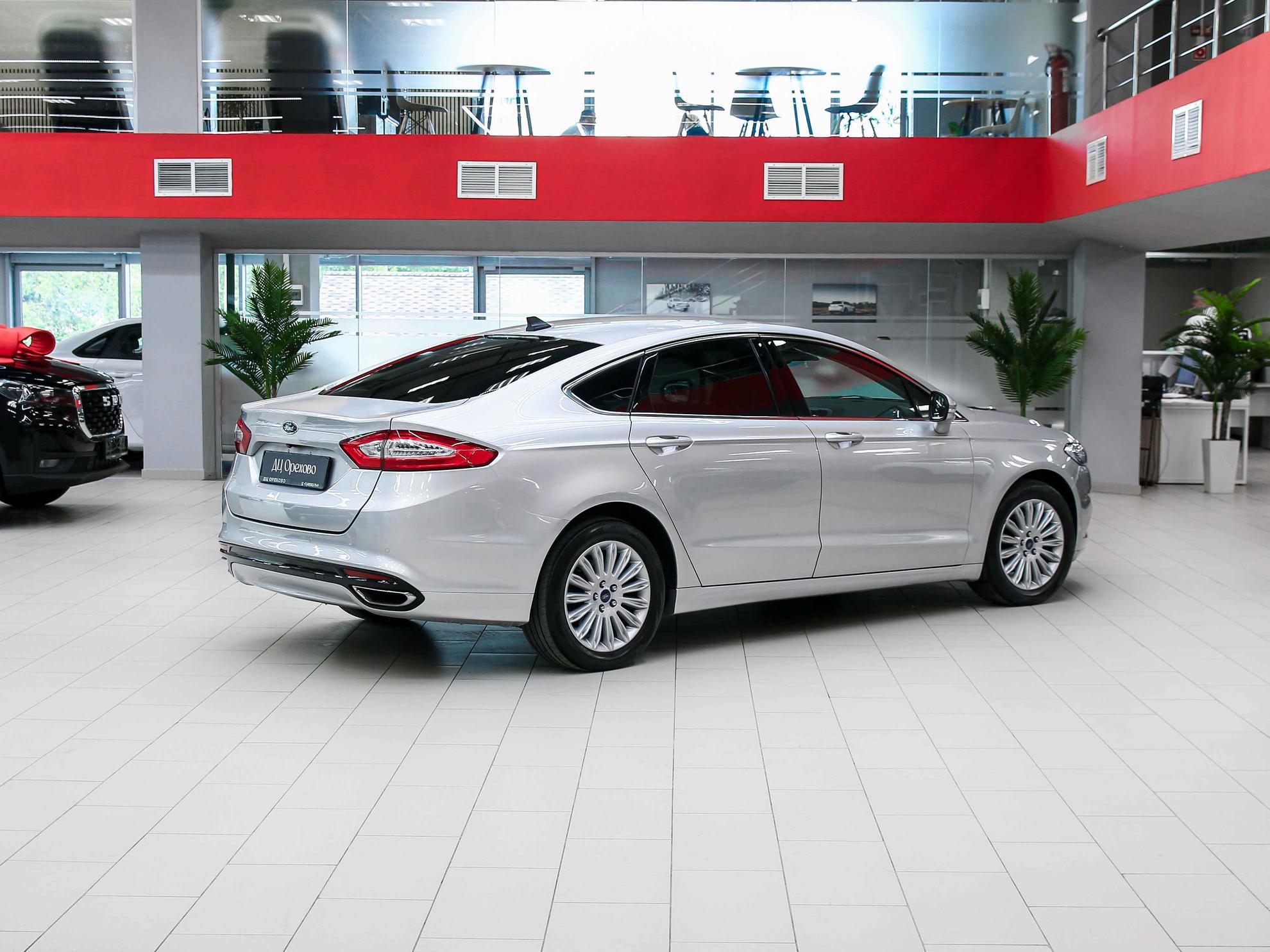 Ford Mondeo 2016, серебряный, ДЦ Орехово
