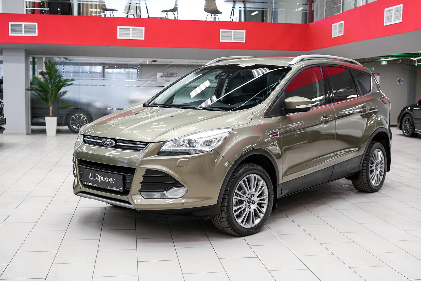 Ford Kuga 2013, зеленый, ДЦ Орехово