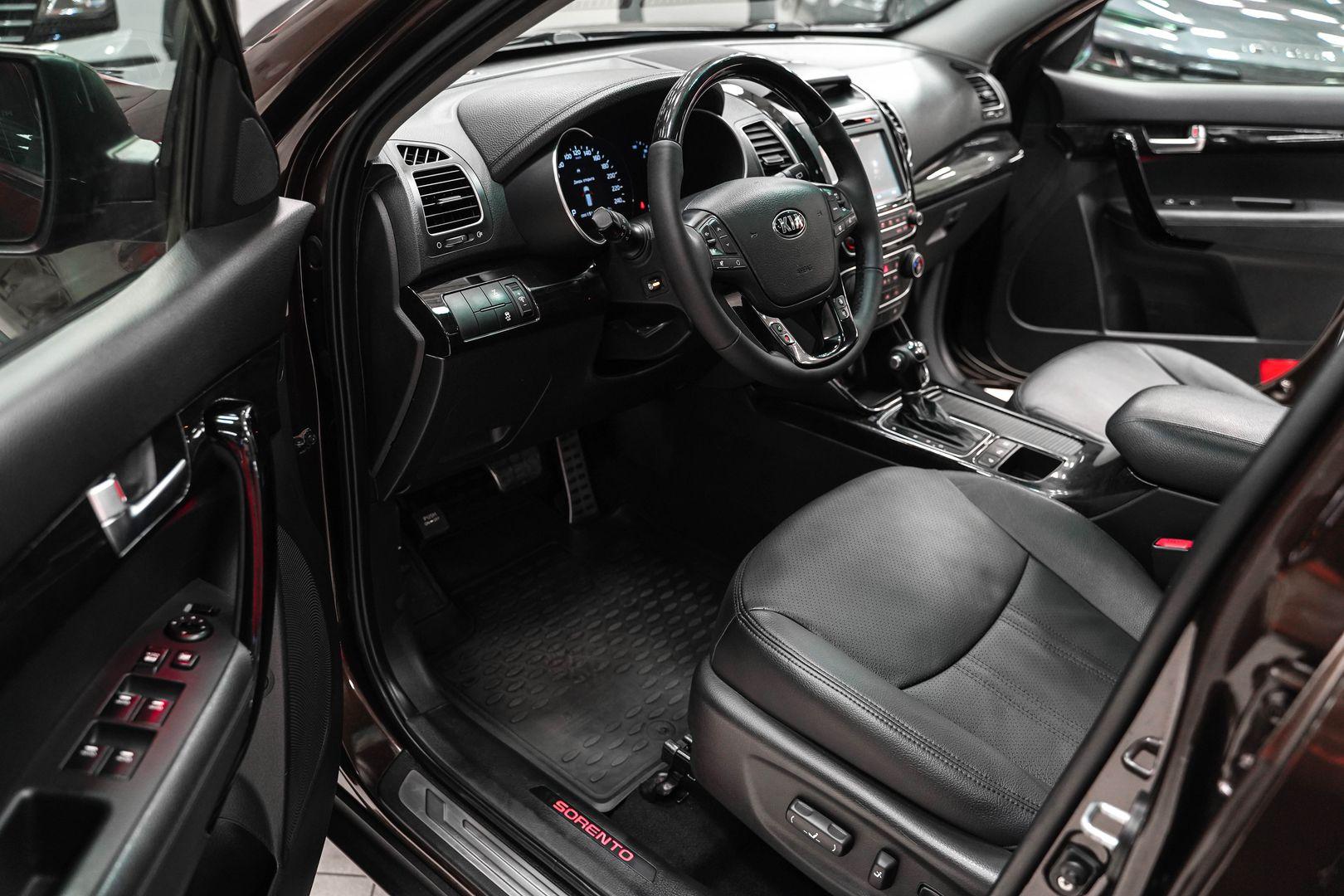 Kia Sorento 2013, коричневый, ДЦ Орехово