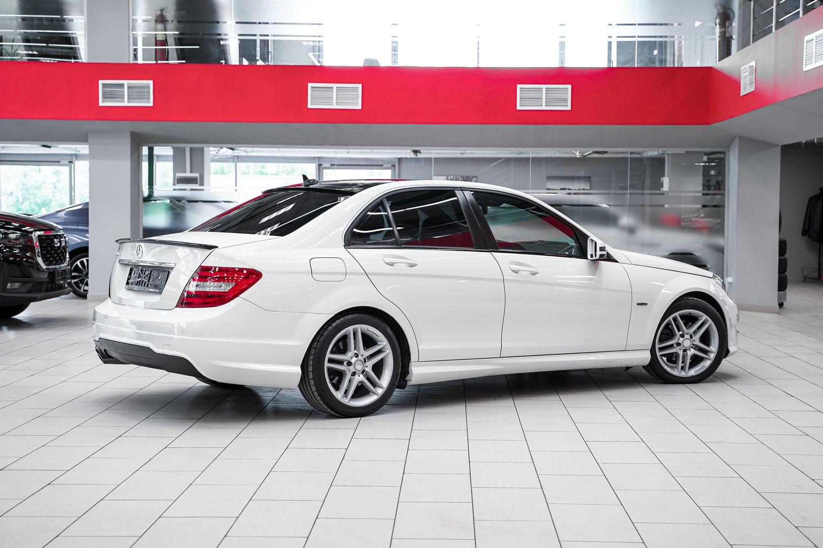 Mercedes-Benz C-Класс 2012, белый, ДЦ Орехово