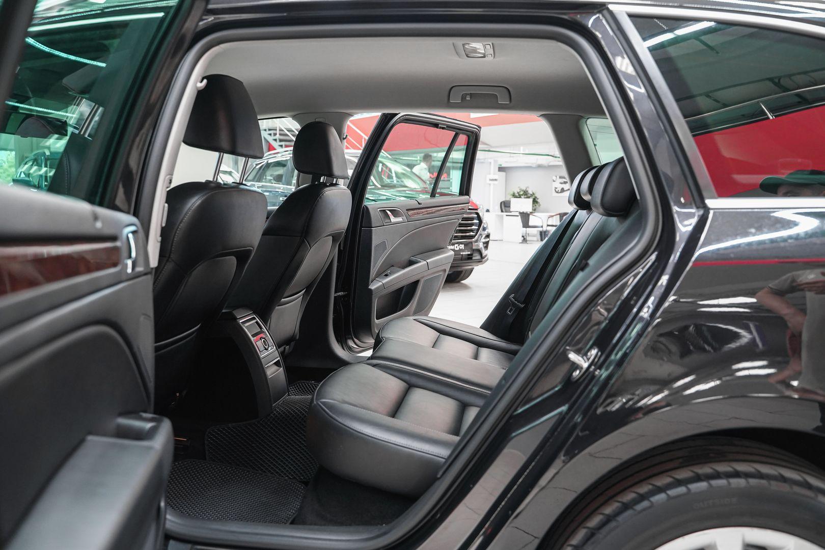 Skoda Superb 2013, черный, ДЦ Орехово