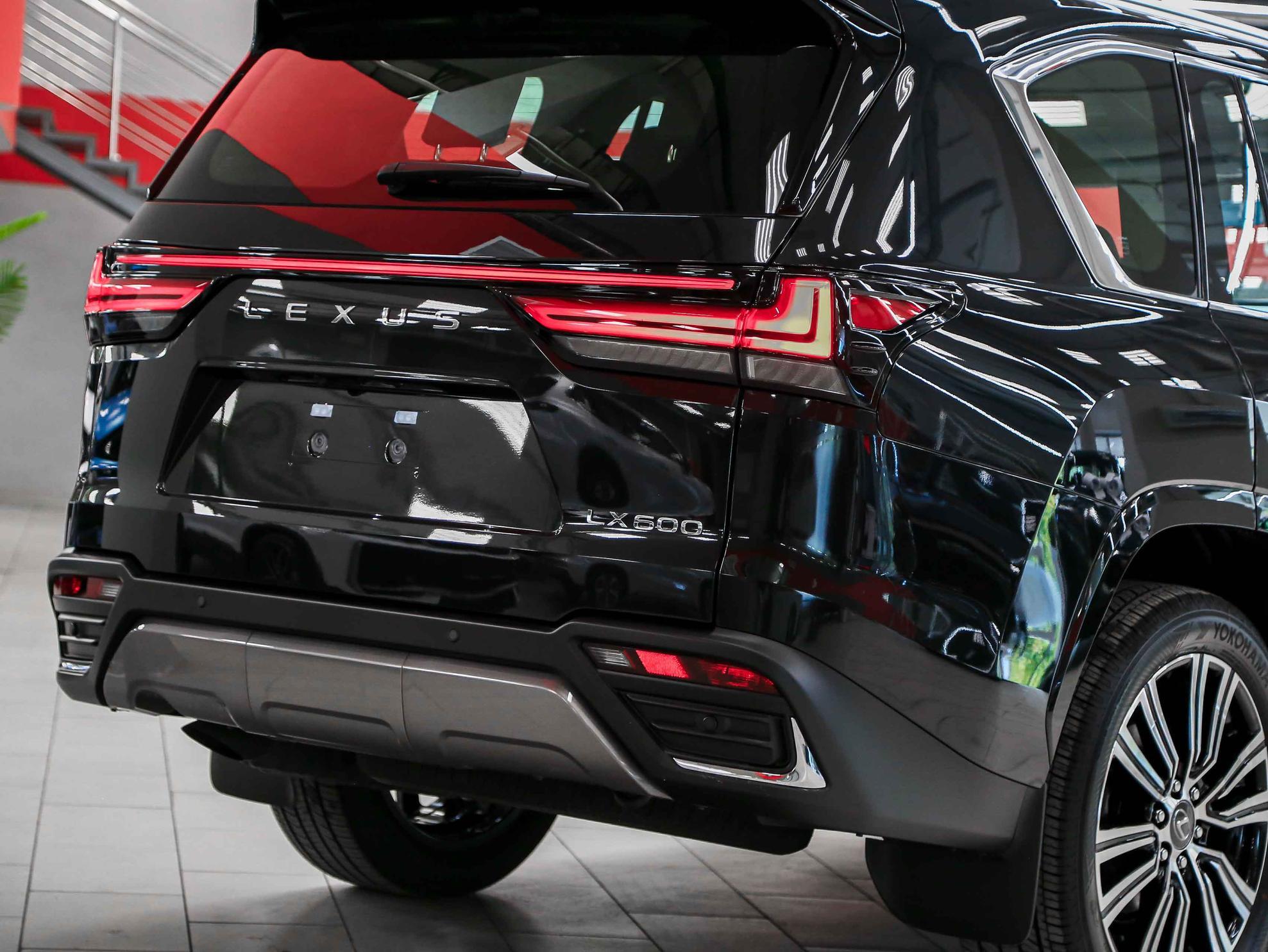 Lexus LX 2026, черный, ДЦ Орехово