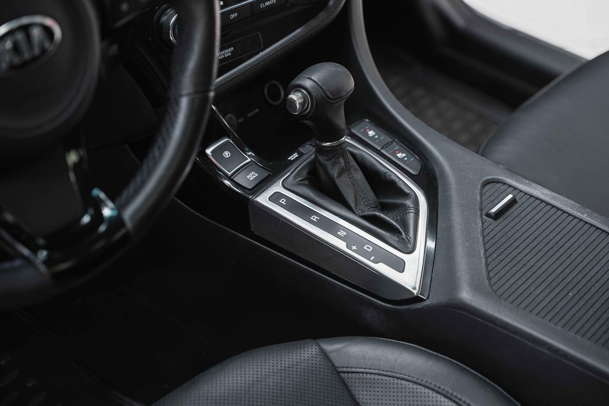 Kia Optima 2014, серебряный, ДЦ Орехово