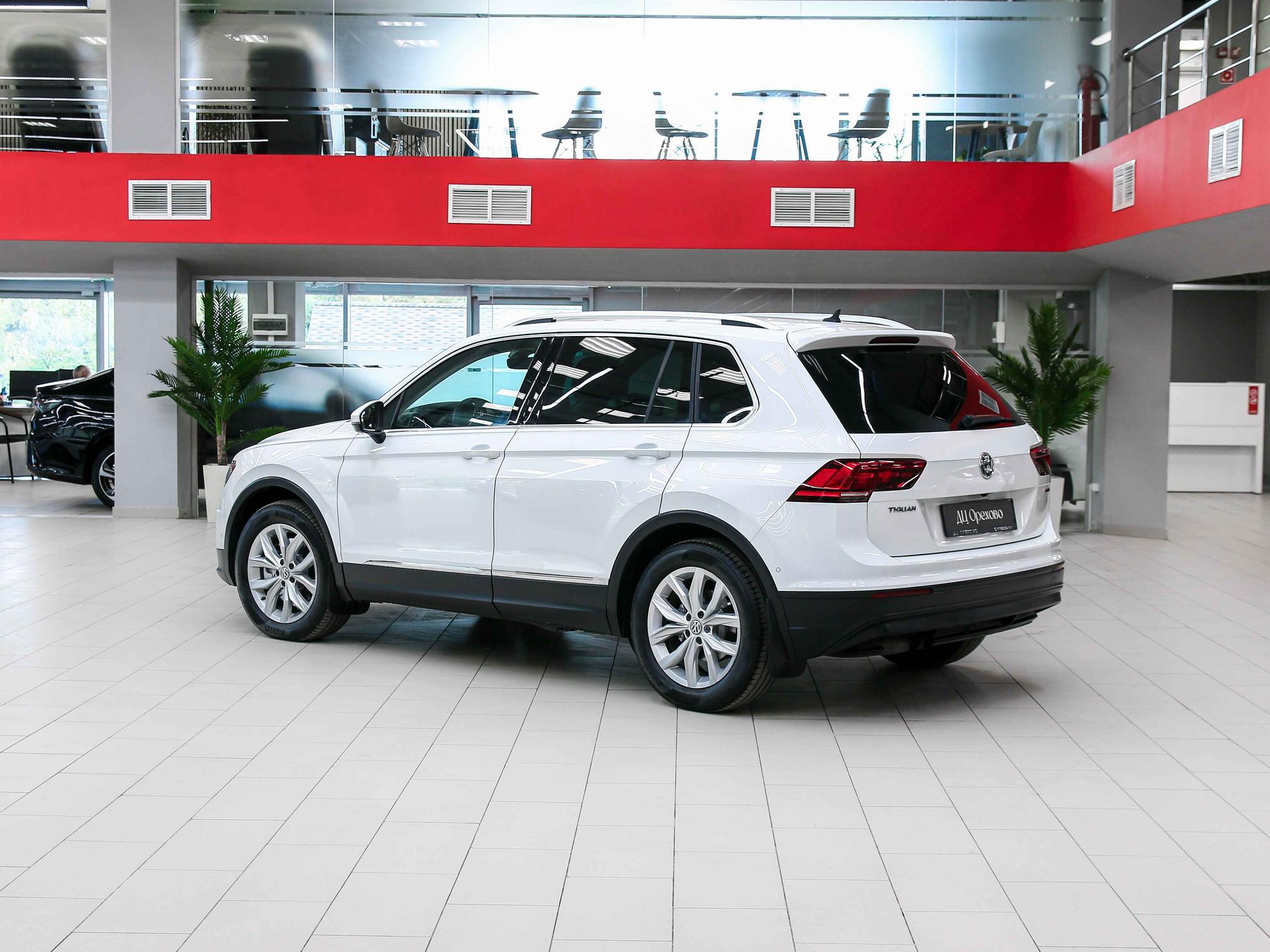 Volkswagen Tiguan 2019, белый, ДЦ Орехово