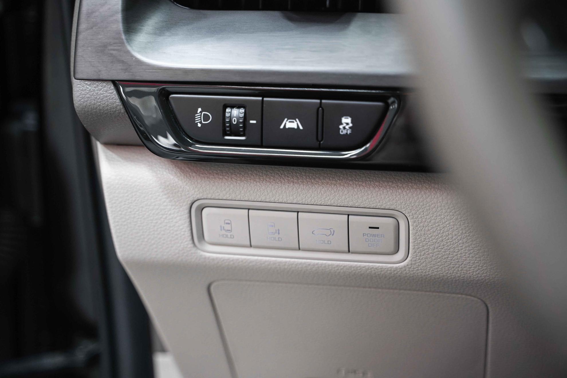 Kia Carnival 2021, черный, ДЦ Орехово