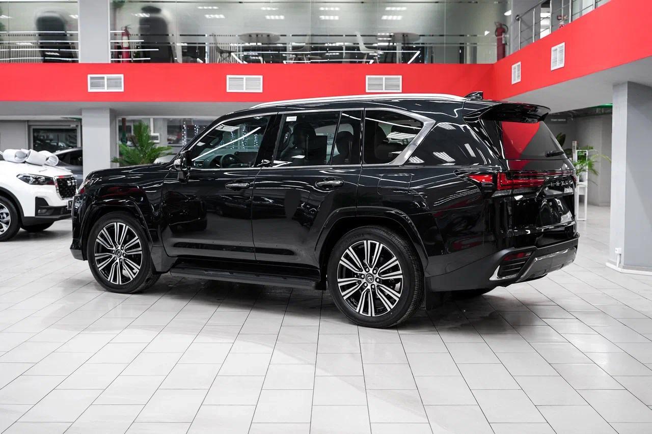 Lexus LX 2025, черный, ДЦ Орехово