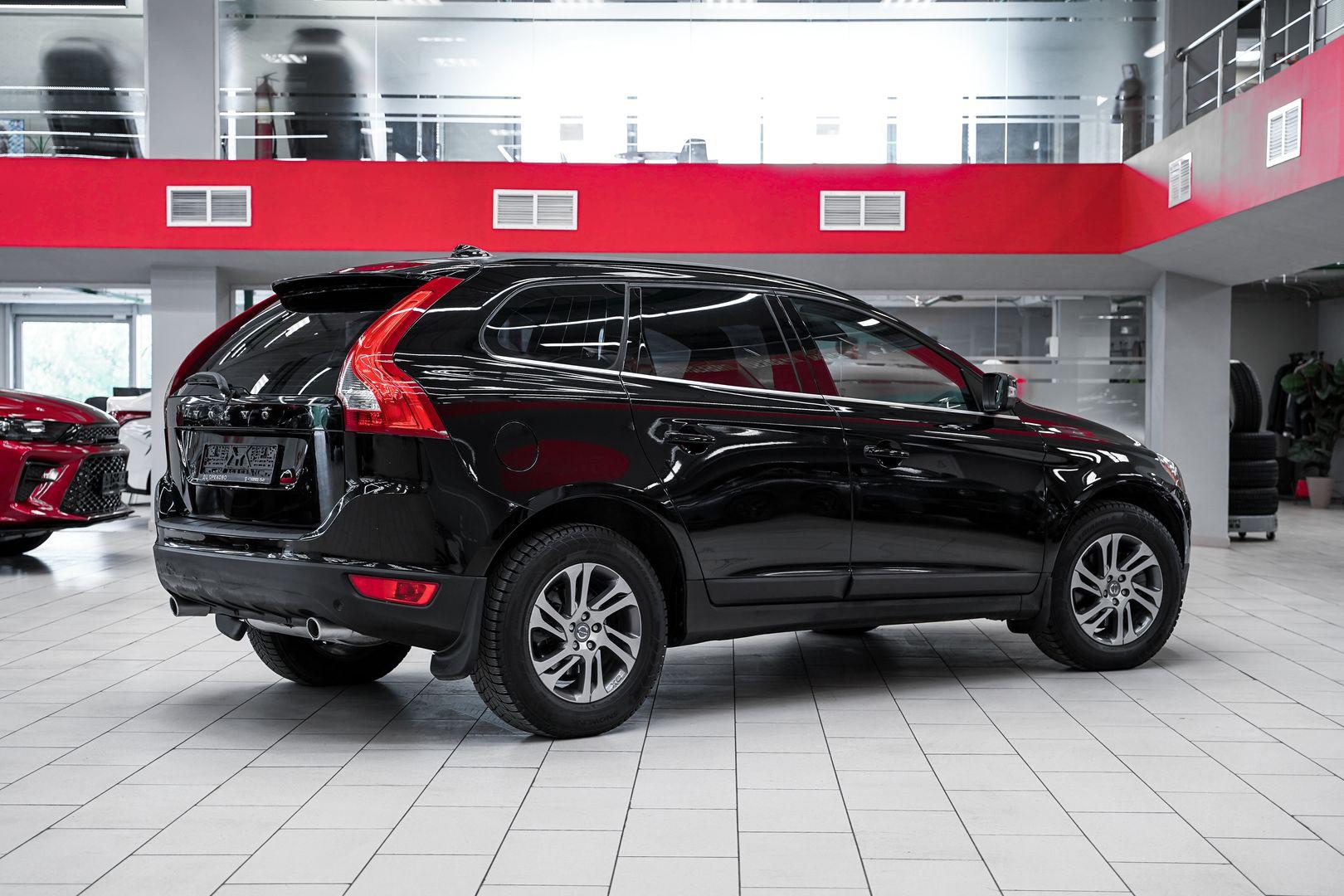 Volvo XC60 2012, черный, ДЦ Орехово