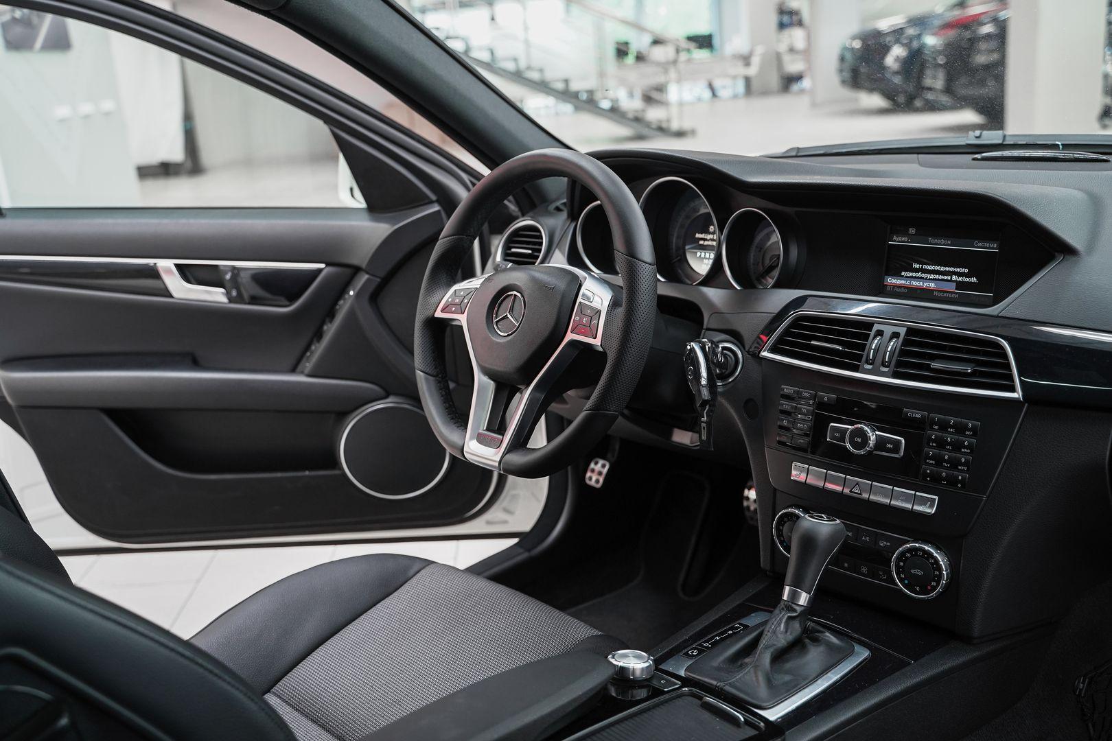 Mercedes-Benz C-Класс 2012, белый, ДЦ Орехово
