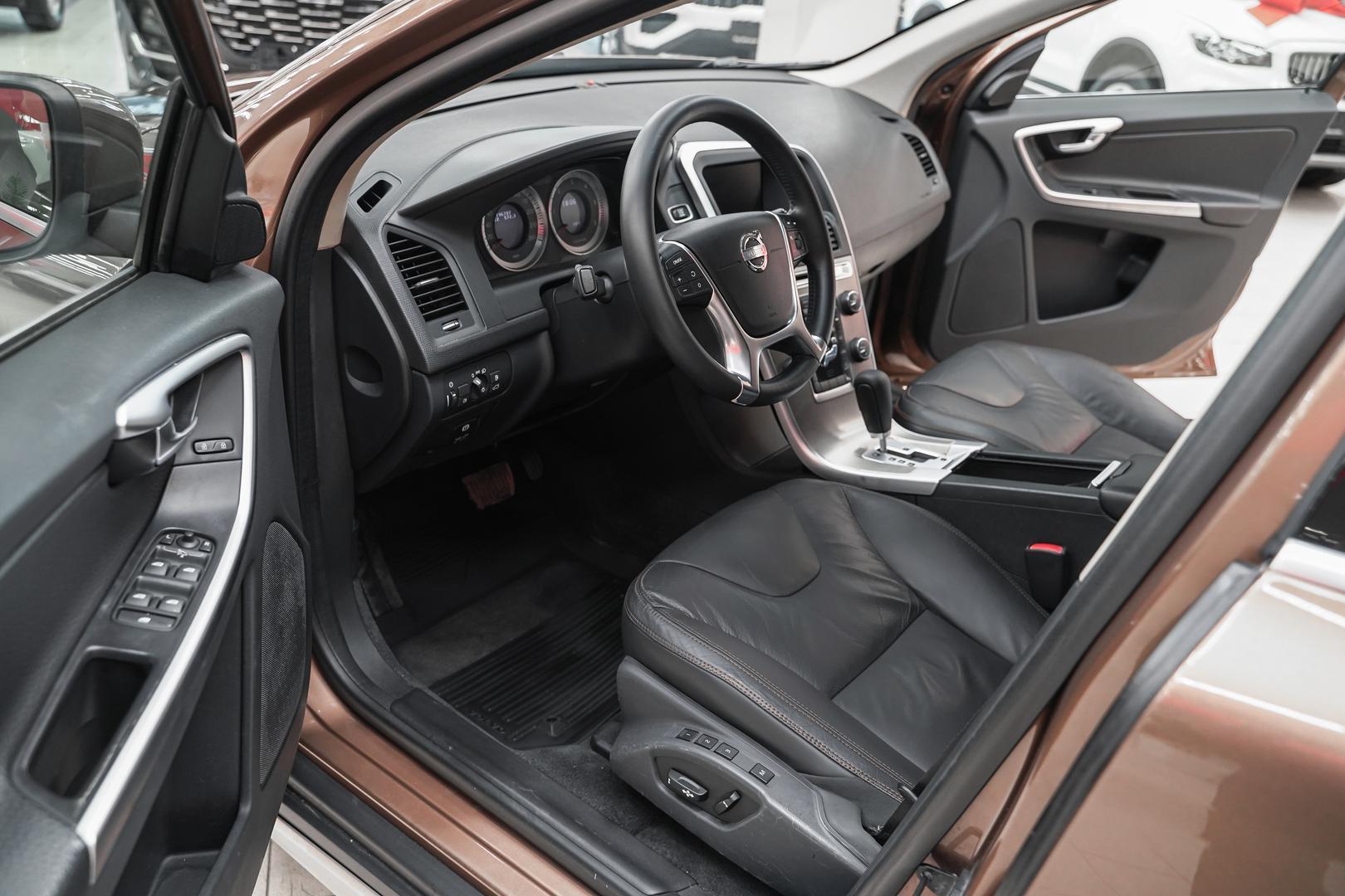 Volvo XC60 2011, коричневый, ДЦ Орехово