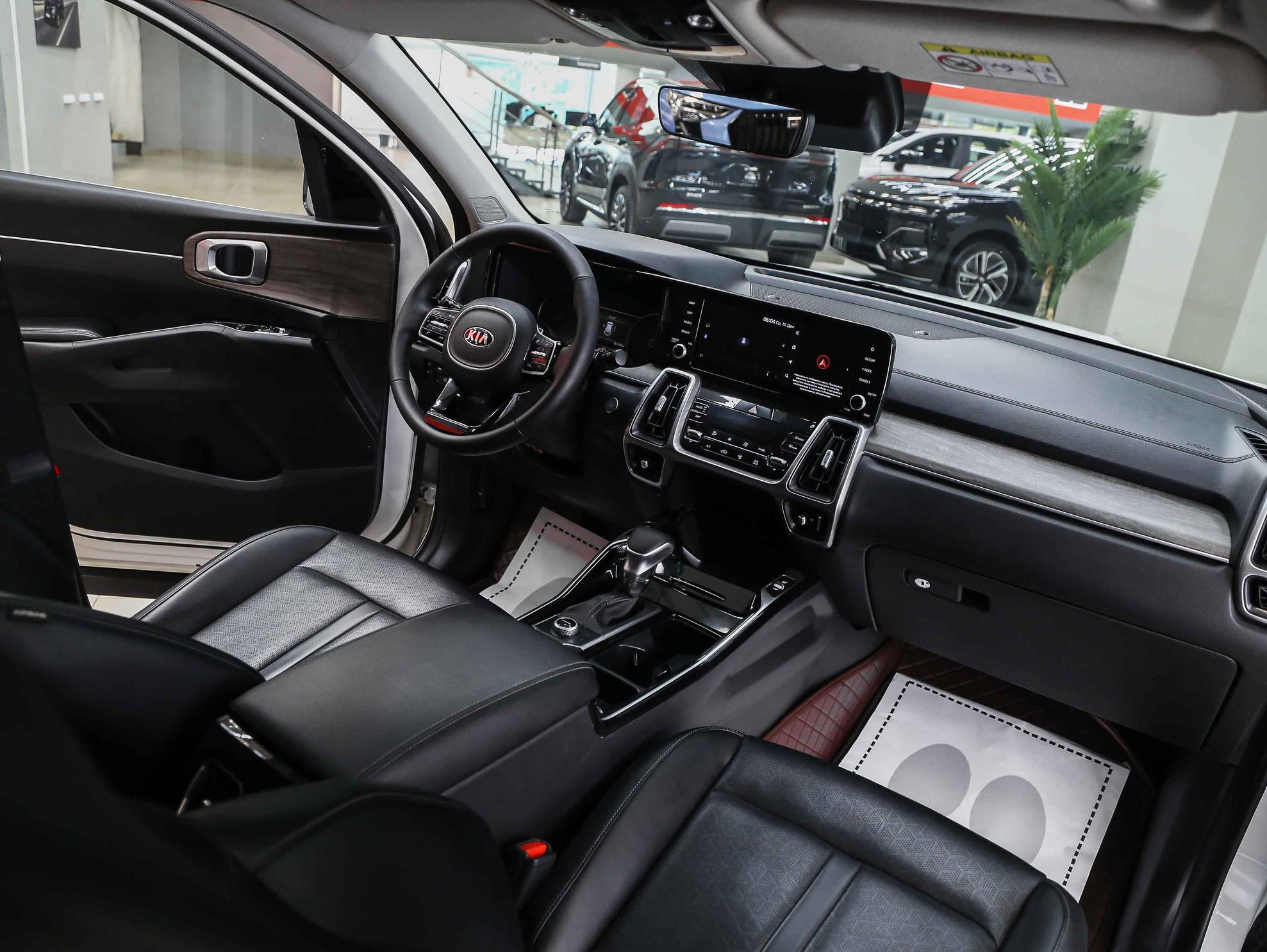 Kia Sorento 2021, белый, ДЦ Орехово
