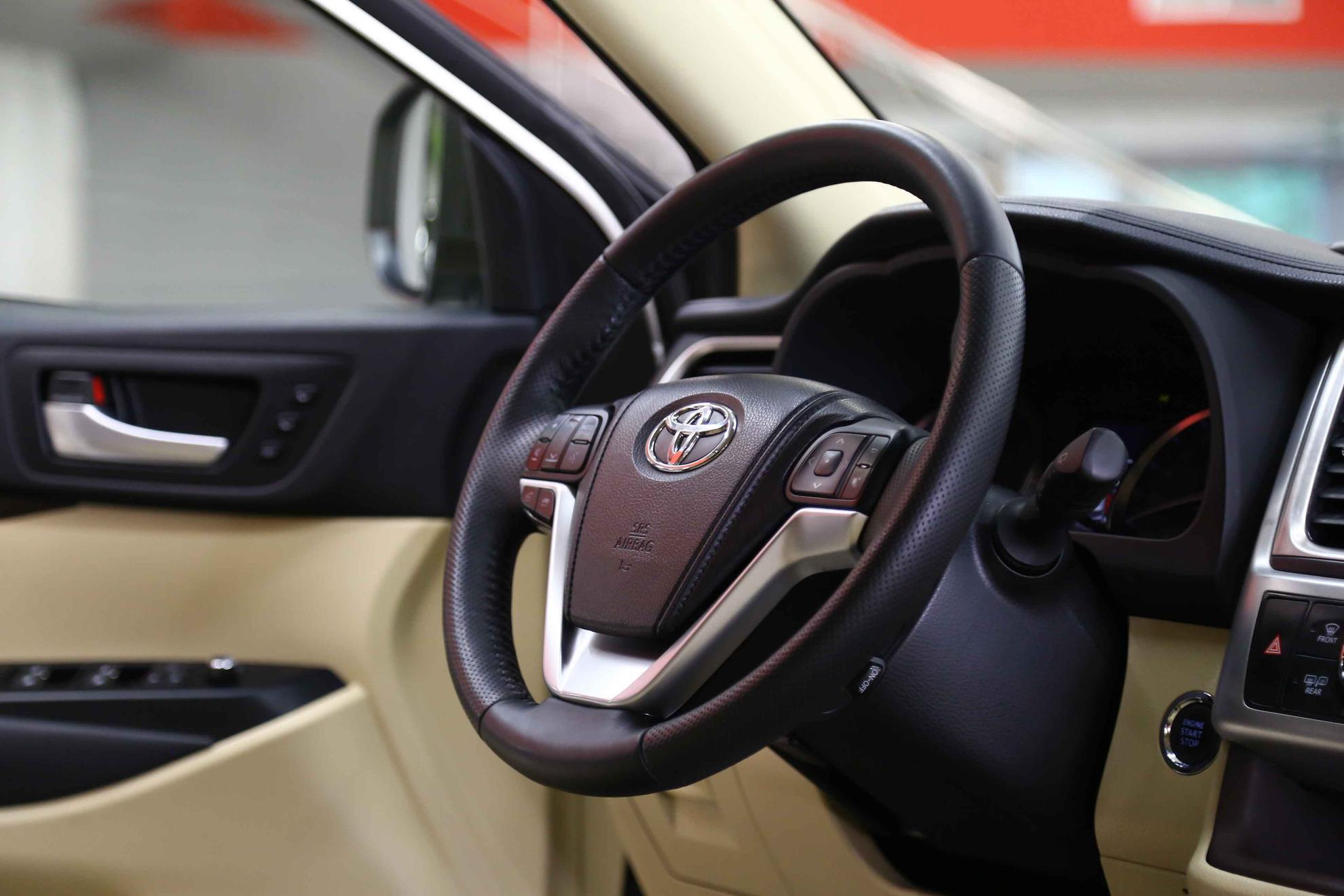 Toyota Highlander 2014, белый, ДЦ Орехово