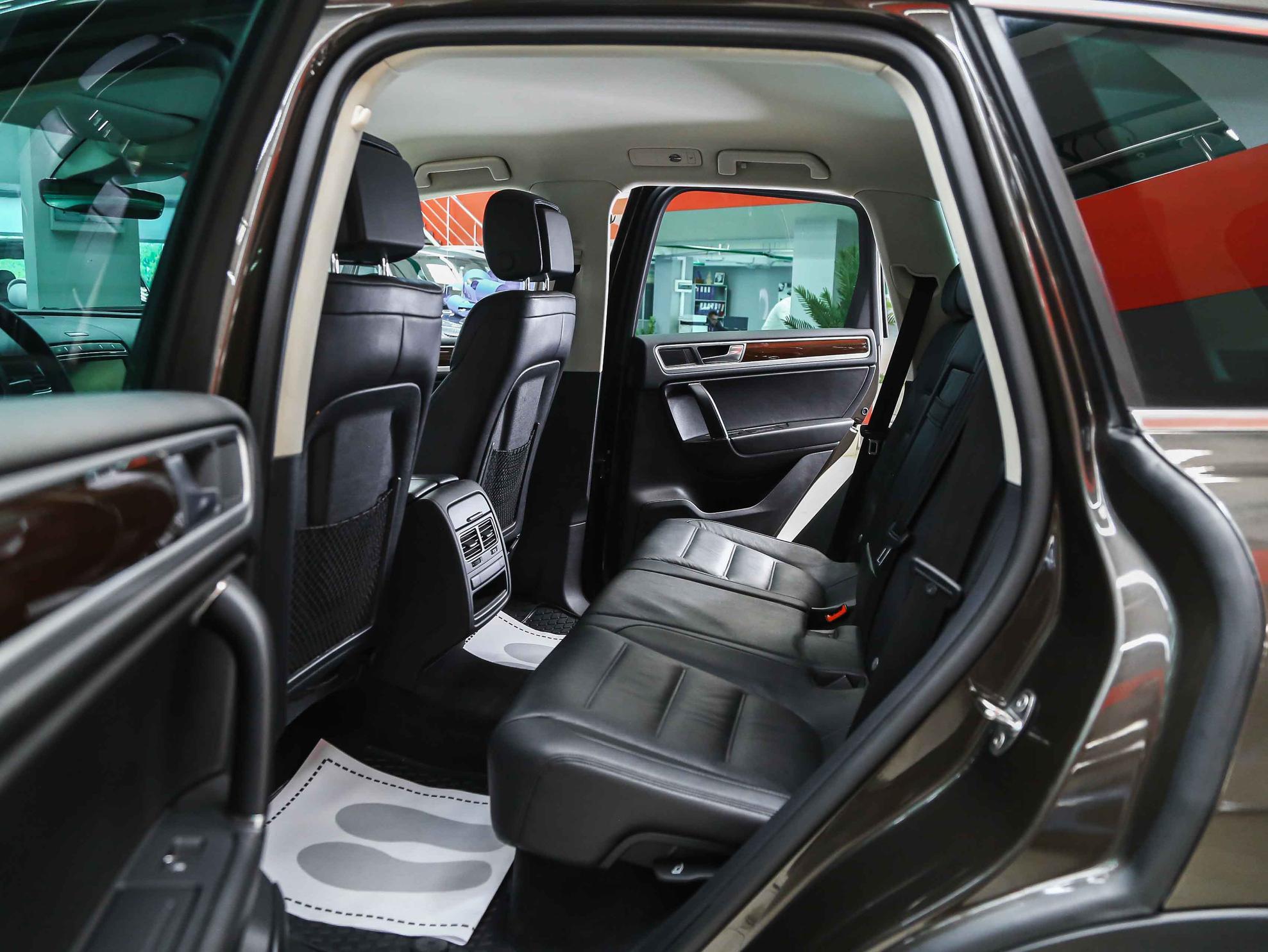 Volkswagen Touareg 2017, коричневый, ДЦ Орехово
