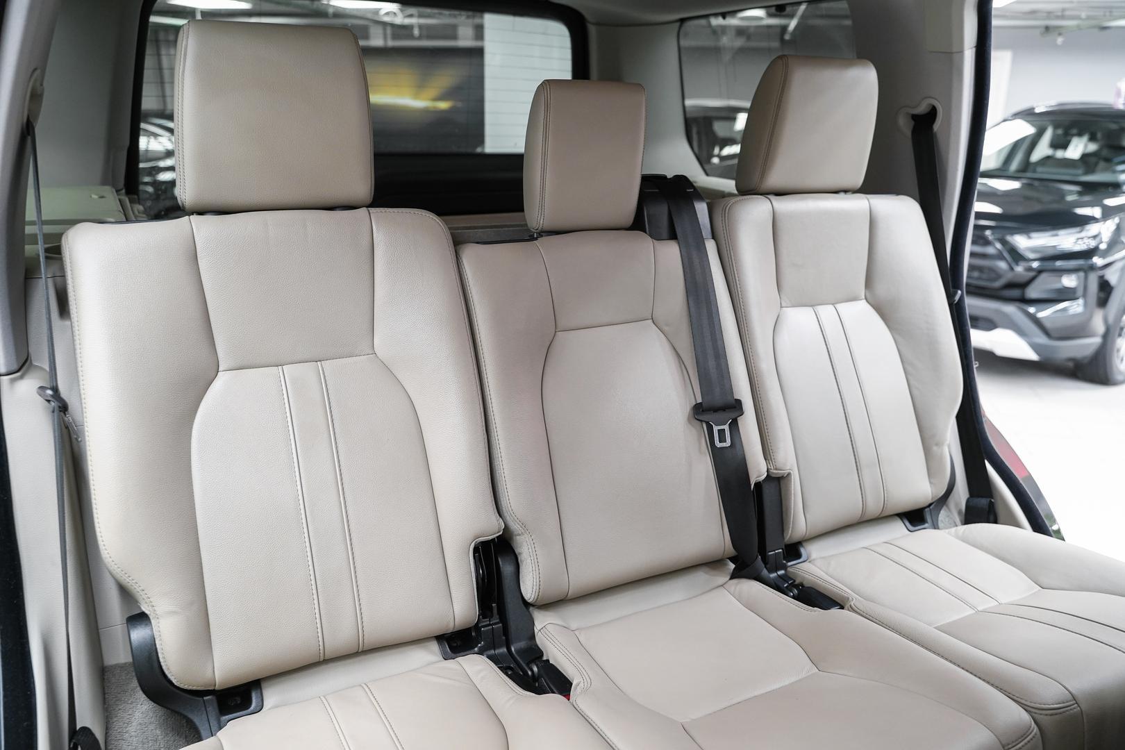 Land Rover Discovery 2012, черный, ДЦ Орехово
