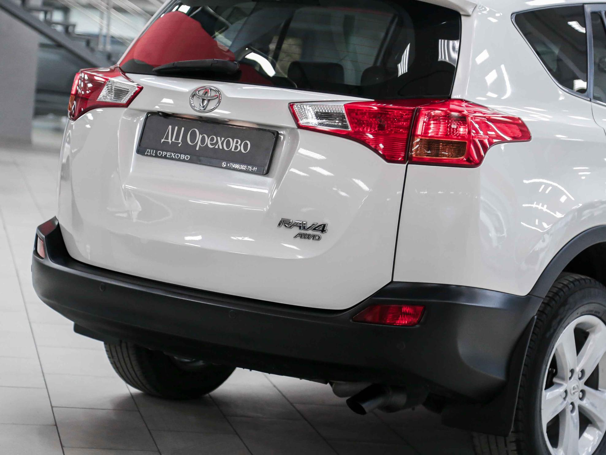 Toyota RAV4 2013, белый, ДЦ Орехово