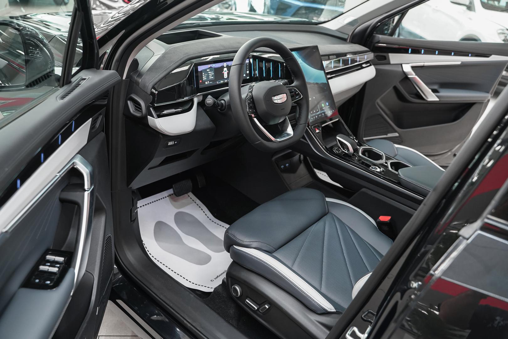 Geely Atlas 2024, черный, ДЦ Орехово