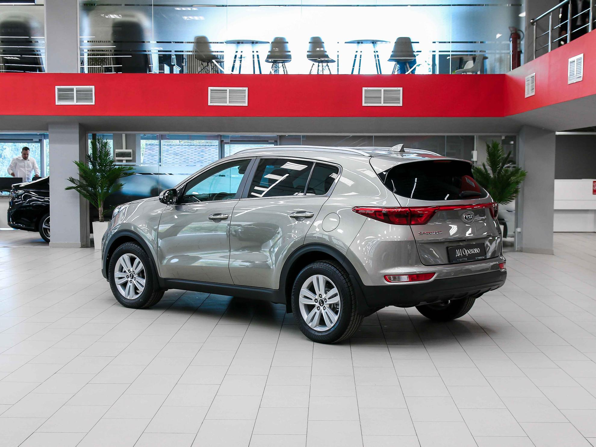 Kia Sportage 2016, серебряный, ДЦ Орехово