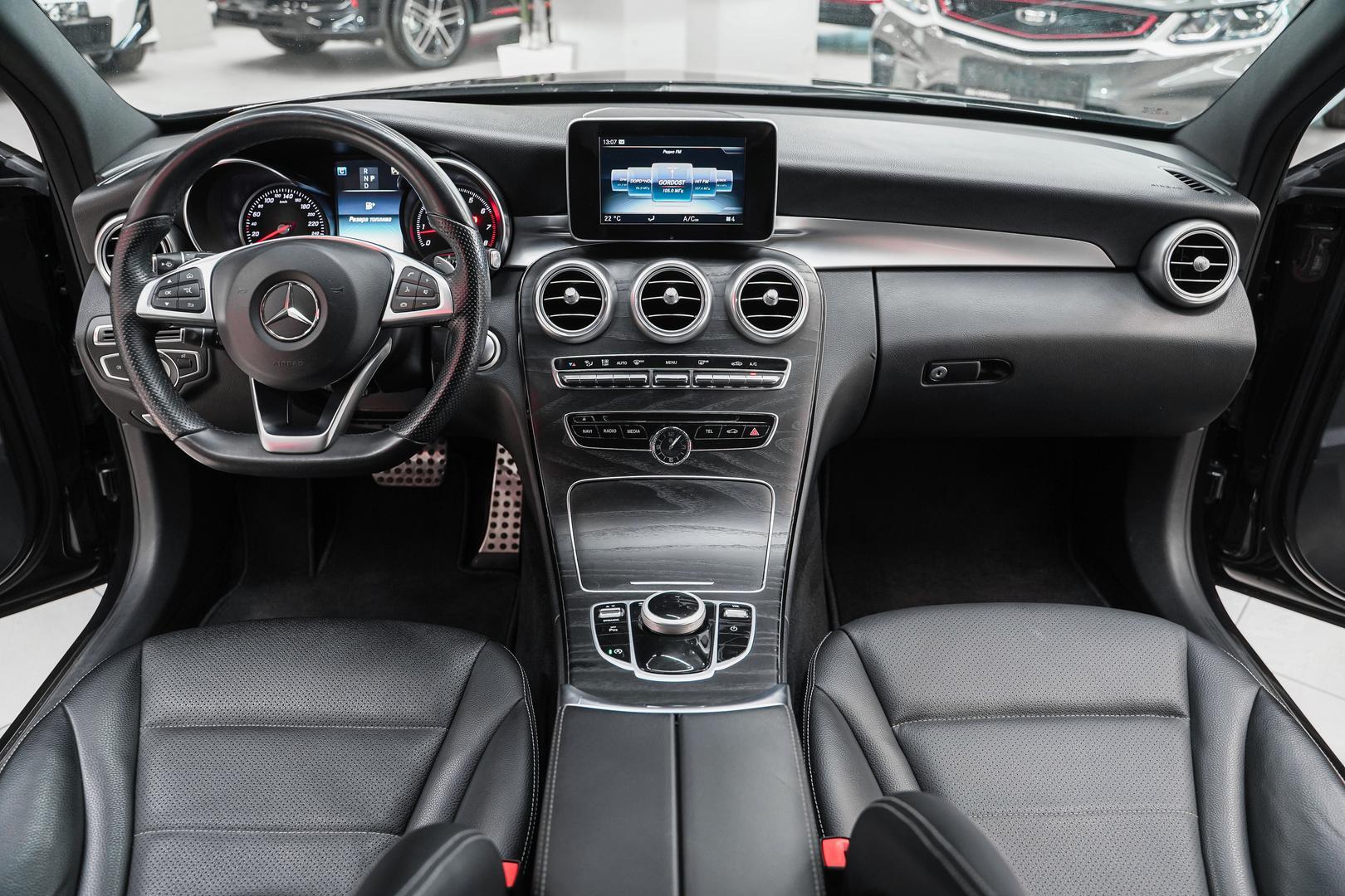 Mercedes-Benz C-Класс 2017, черный, ДЦ Орехово