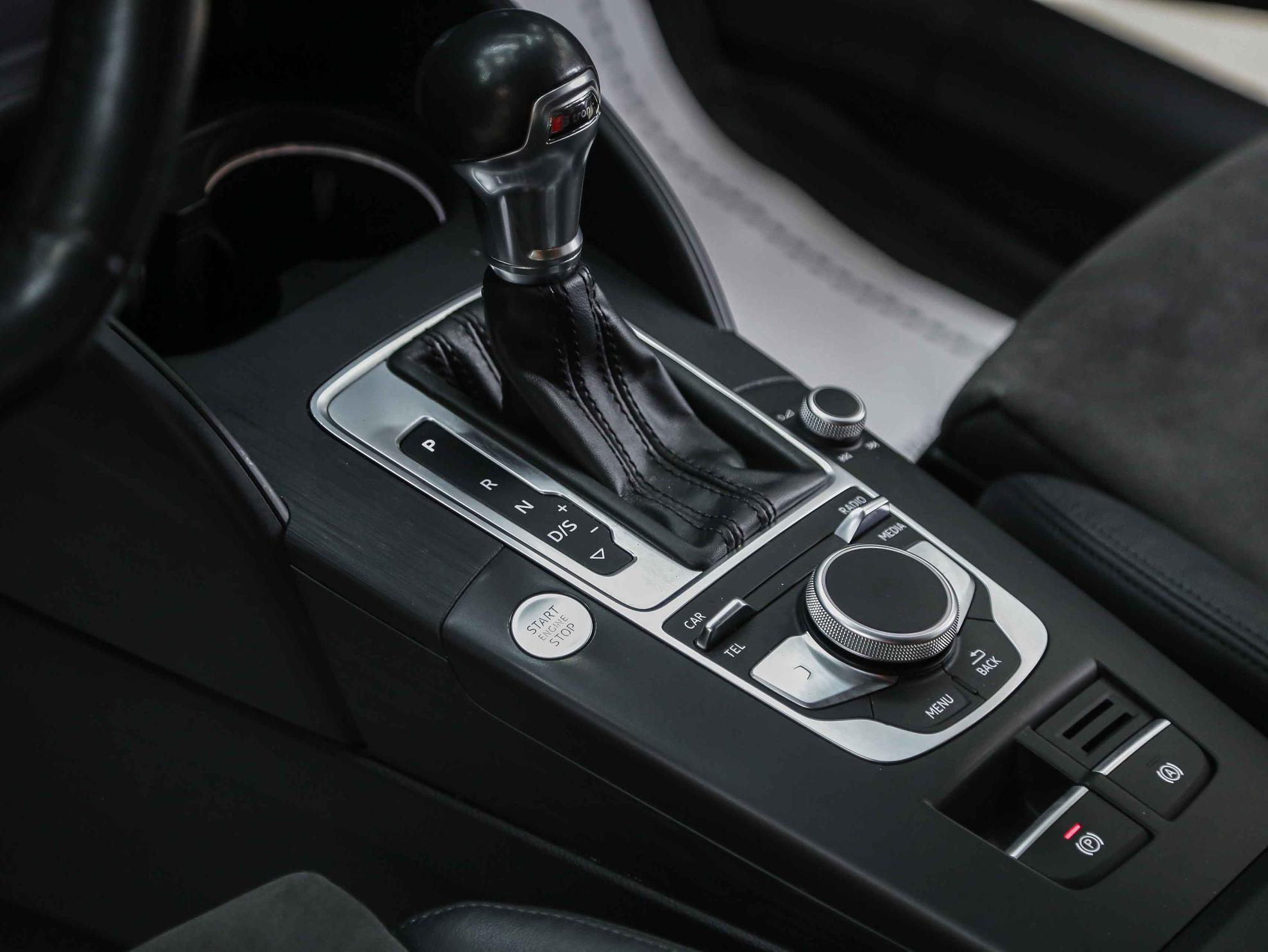 Audi A3 2018, серый, ДЦ Орехово