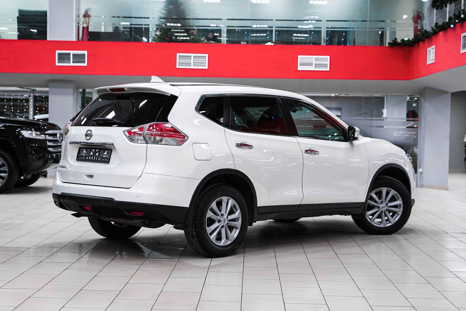 Nissan X-Trail 2017, белый, ДЦ Орехово