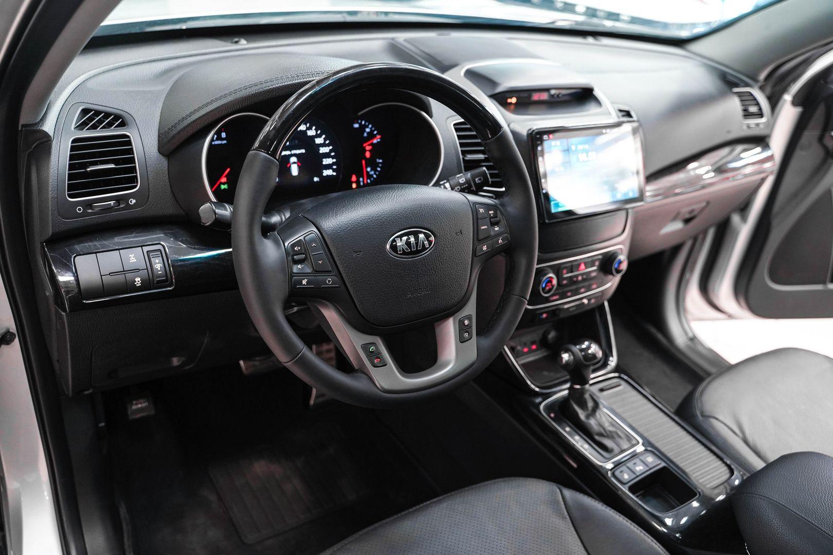 Kia Sorento 2013, серебряный, ДЦ Орехово