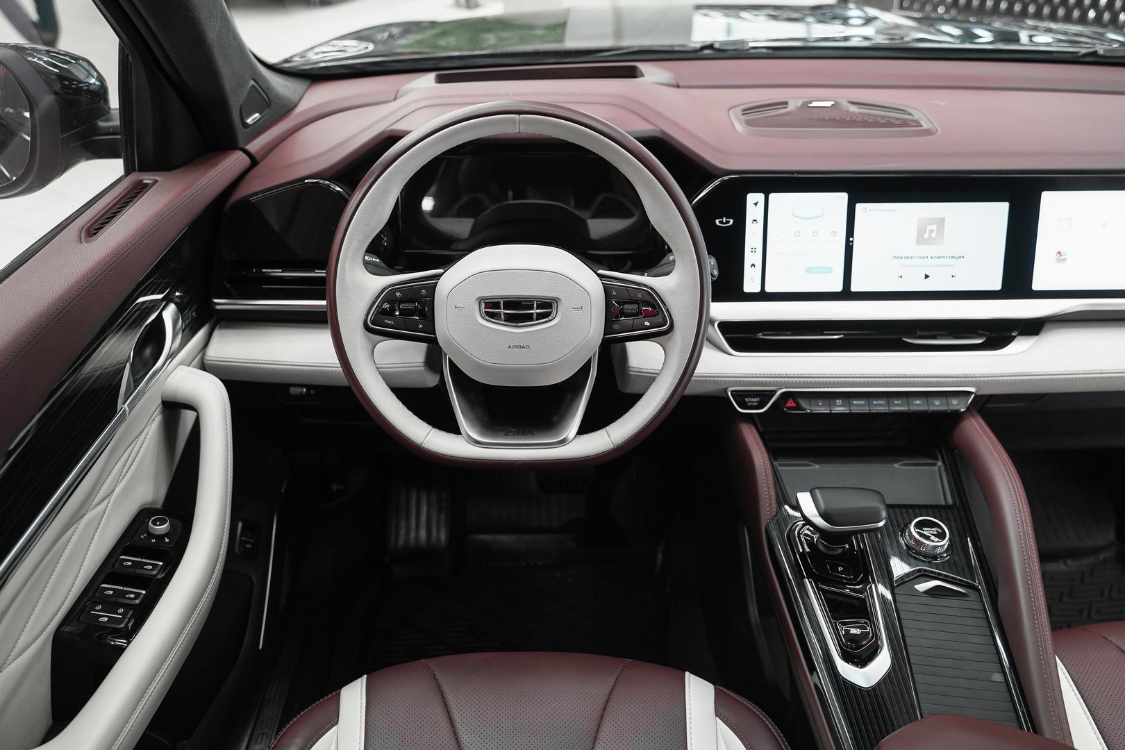 Geely Monjaro 2023, черный, ДЦ Орехово