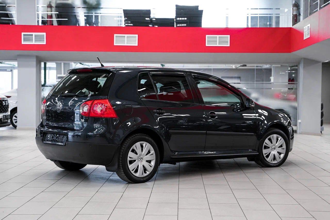 Volkswagen Golf 2006, серый, ДЦ Орехово