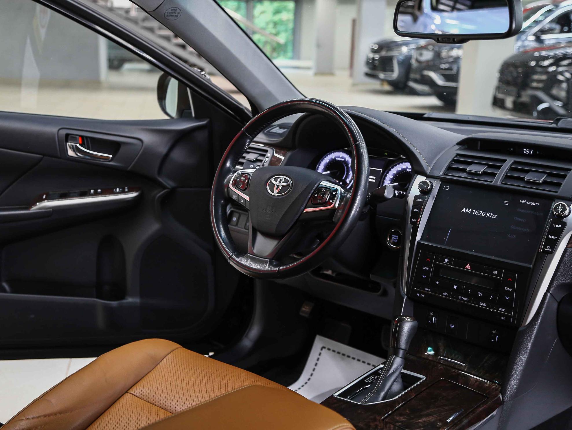 Toyota Camry 2018, черный, ДЦ Орехово