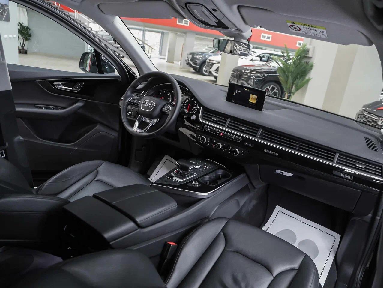 Audi Q7 2016, черный, ДЦ Орехово