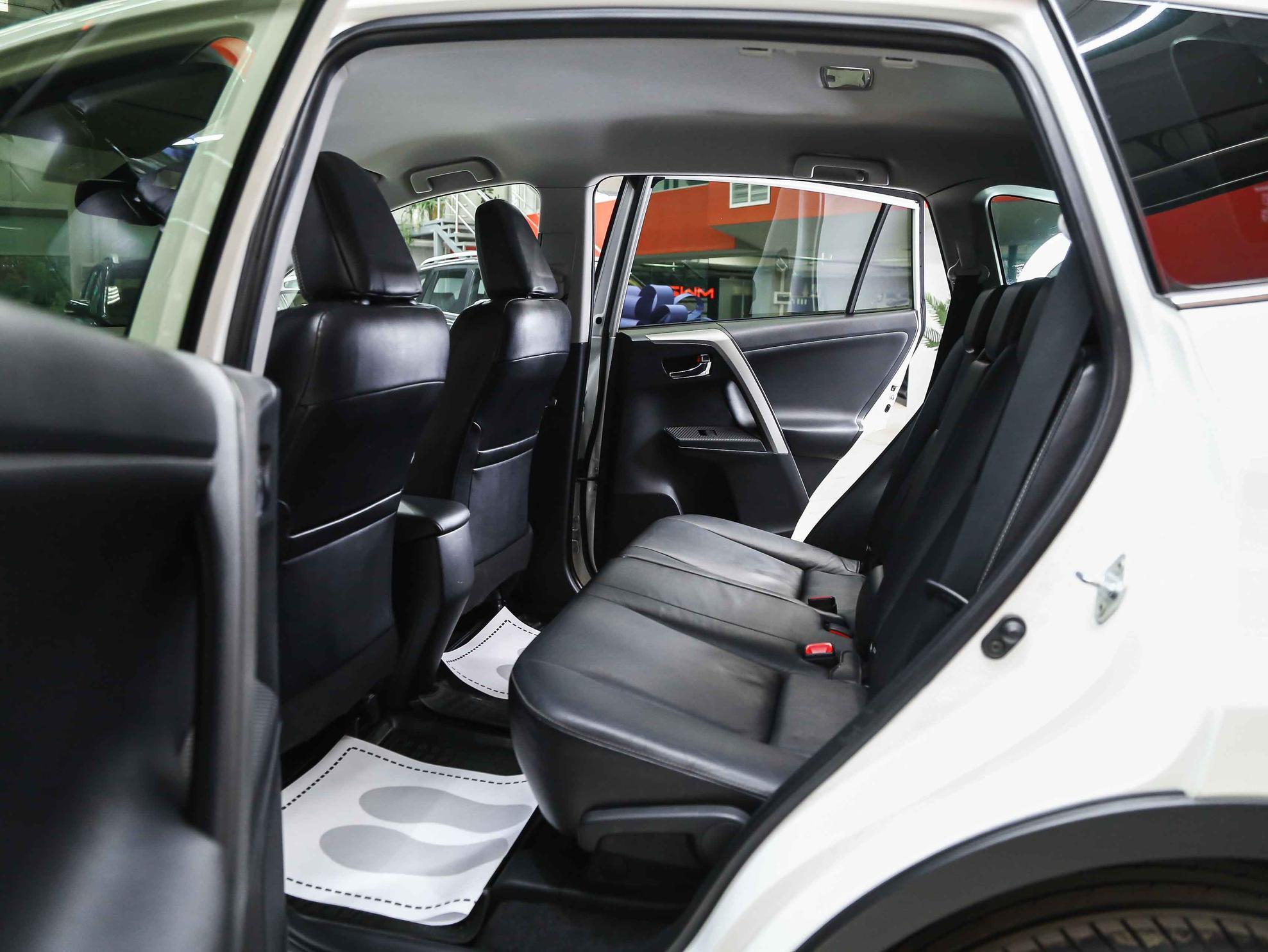 Toyota RAV4 2013, белый, ДЦ Орехово