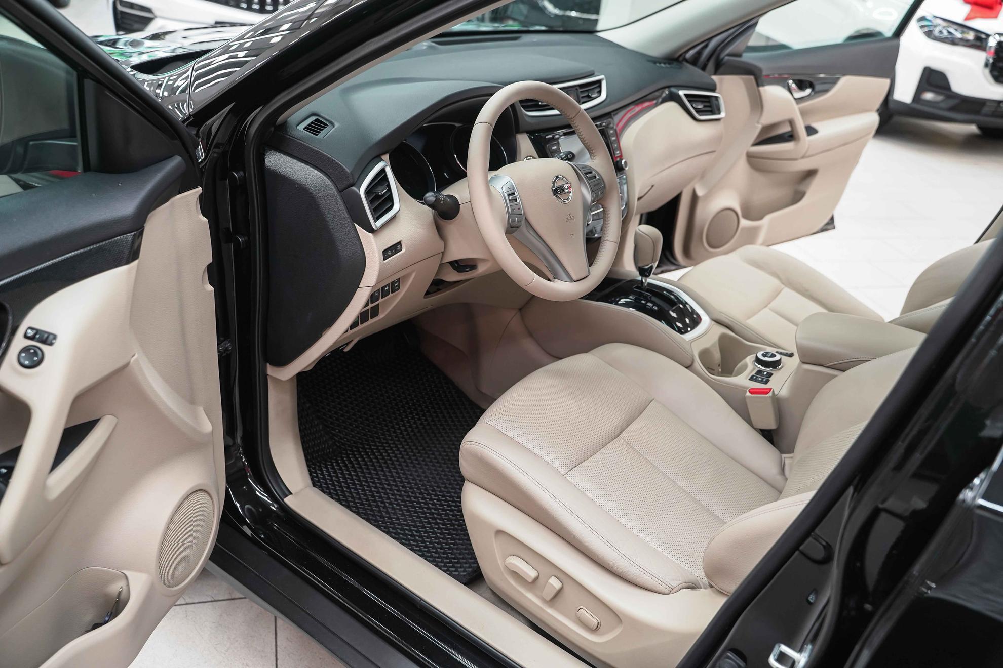 Nissan X-Trail 2015, черный, ДЦ Орехово