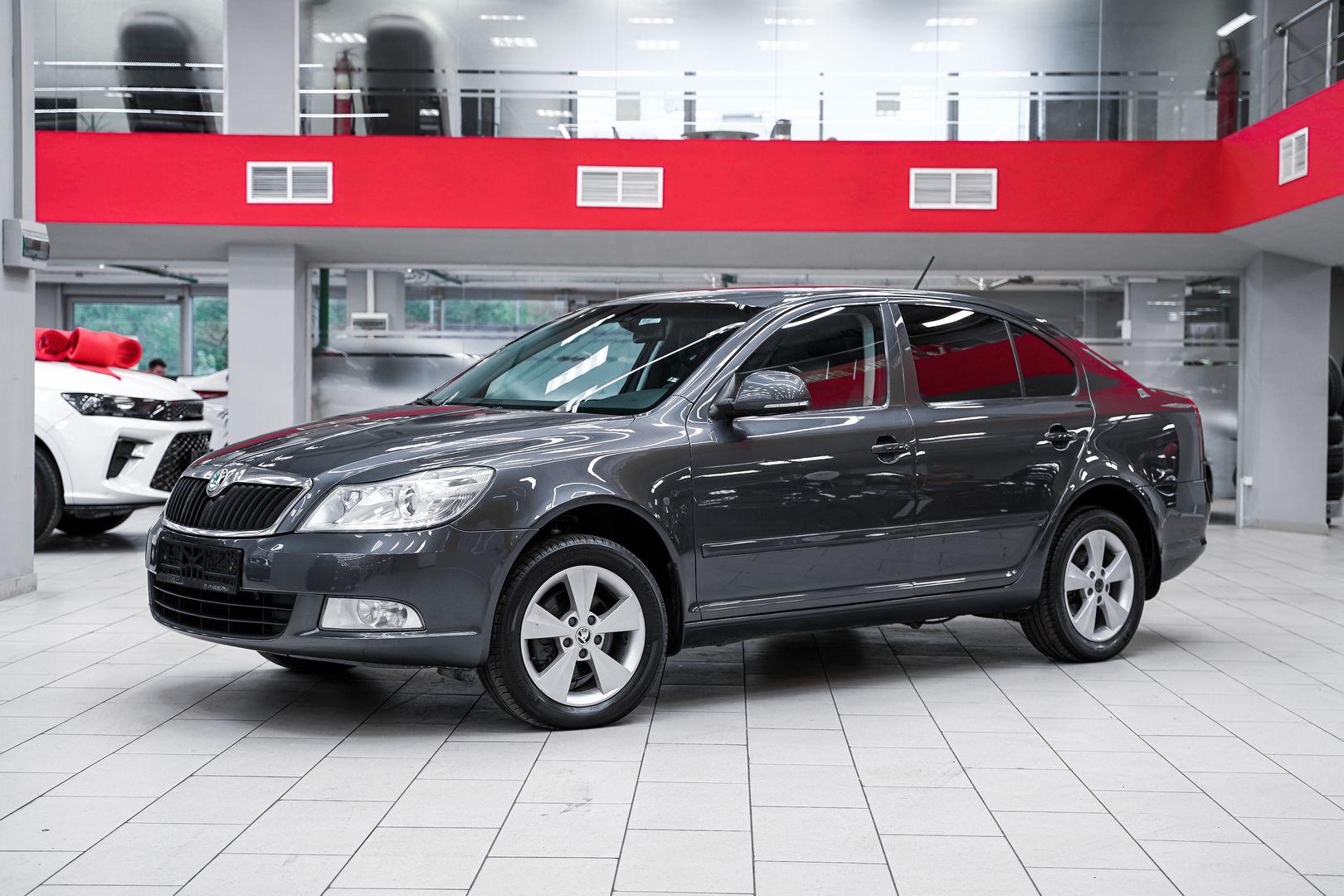 Skoda Octavia 2011, серый, ДЦ Орехово